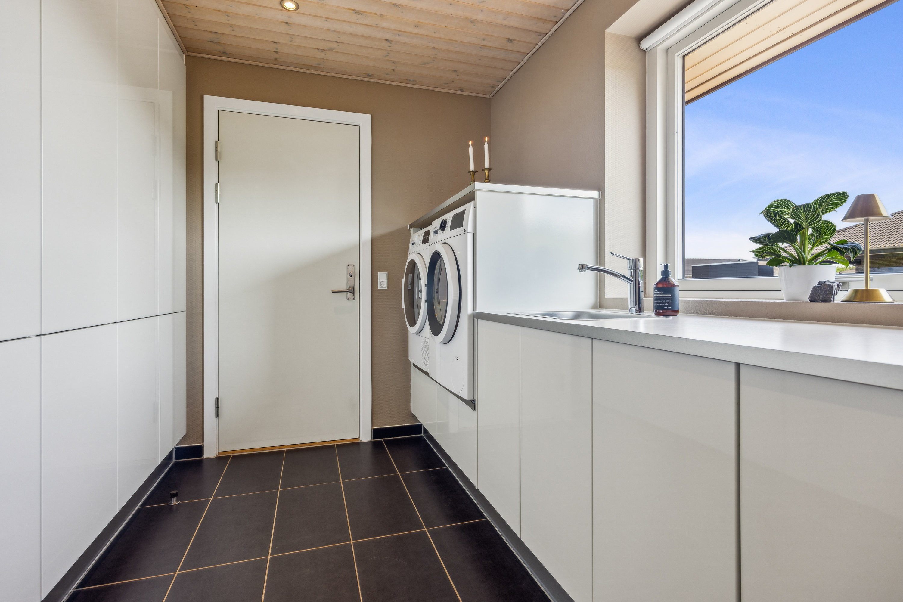 Fremhævet bryggers billede i fuldskærmstilstand. Billede af Tennisskoven 81, 9320 Hjallerup