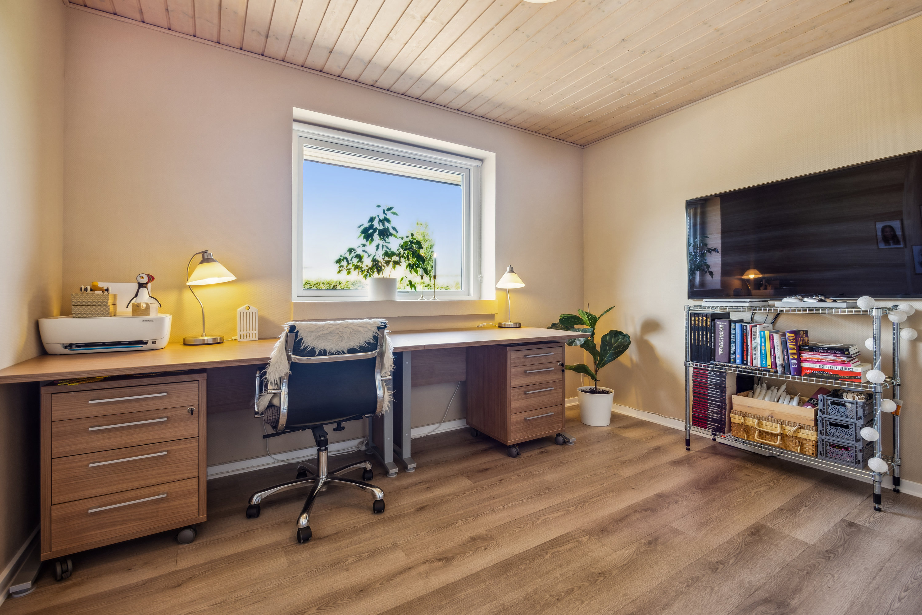 Fremhævet værelse billede i fuldskærmstilstand. Billede af Tennisskoven 81, 9320 Hjallerup