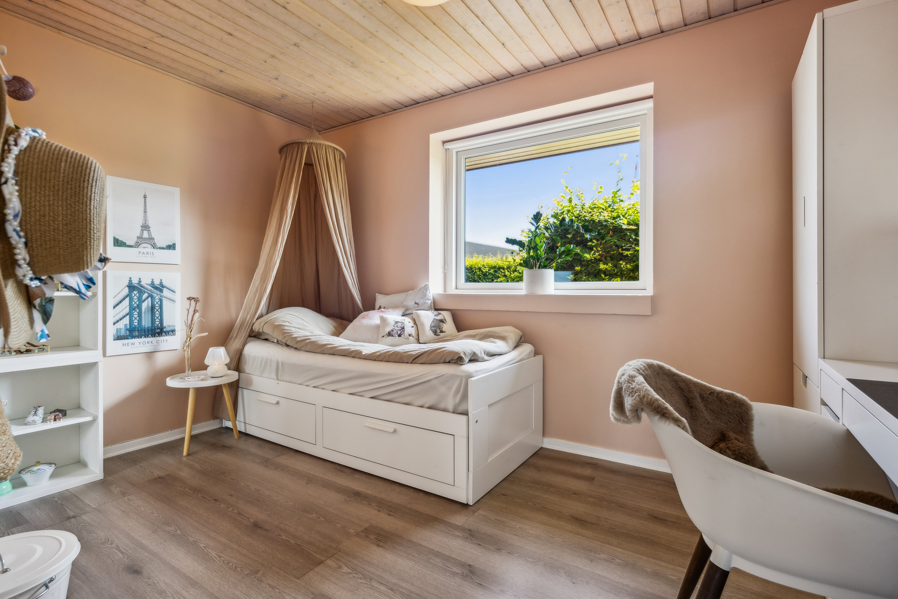 Fremhævet værelse billede i fuldskærmstilstand. Billede af Tennisskoven 81, 9320 Hjallerup