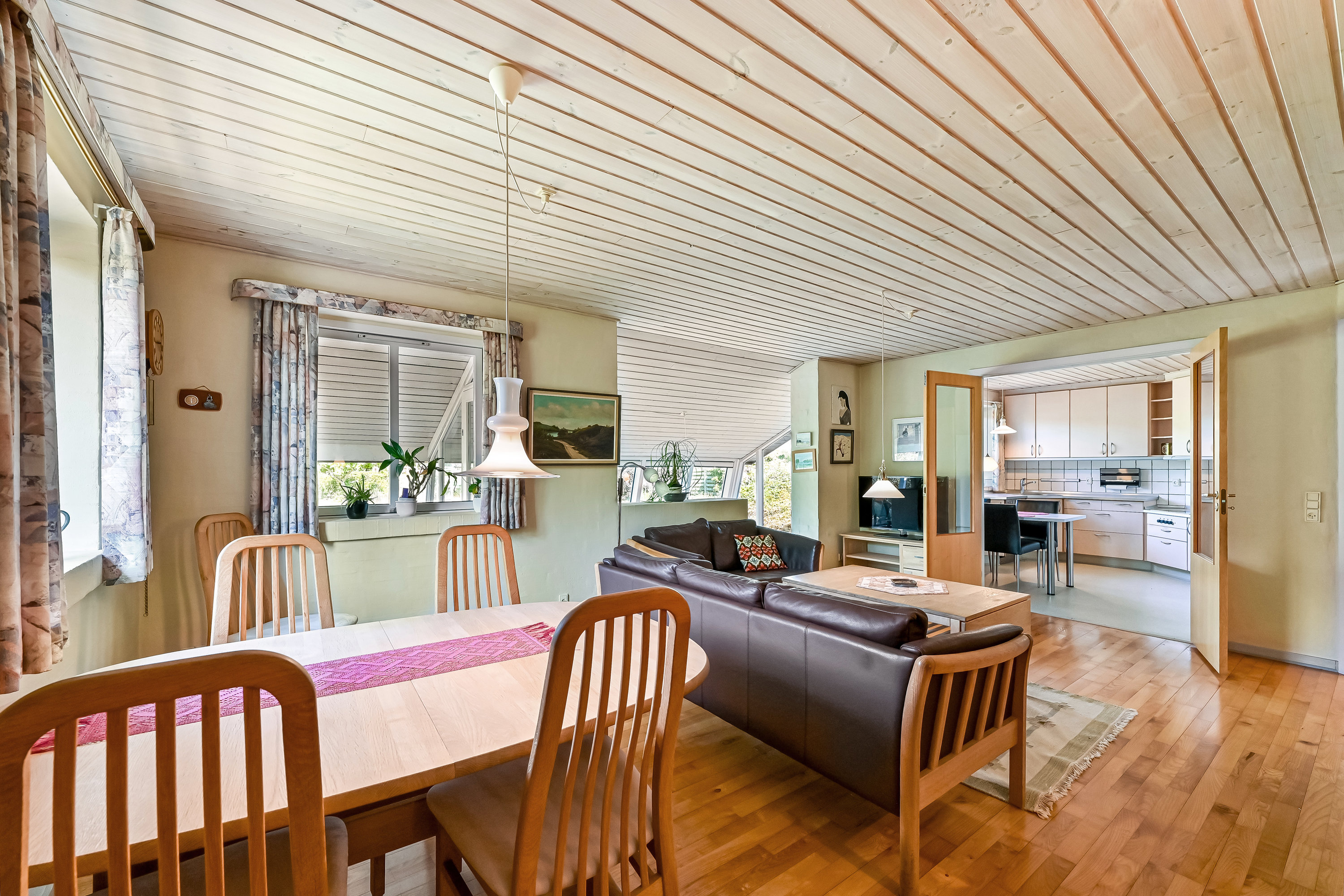 Fremhævet stue billede i fuldskærmstilstand. Billede af Tømmerpladsen 7, Simmelkær, 7451 Sunds