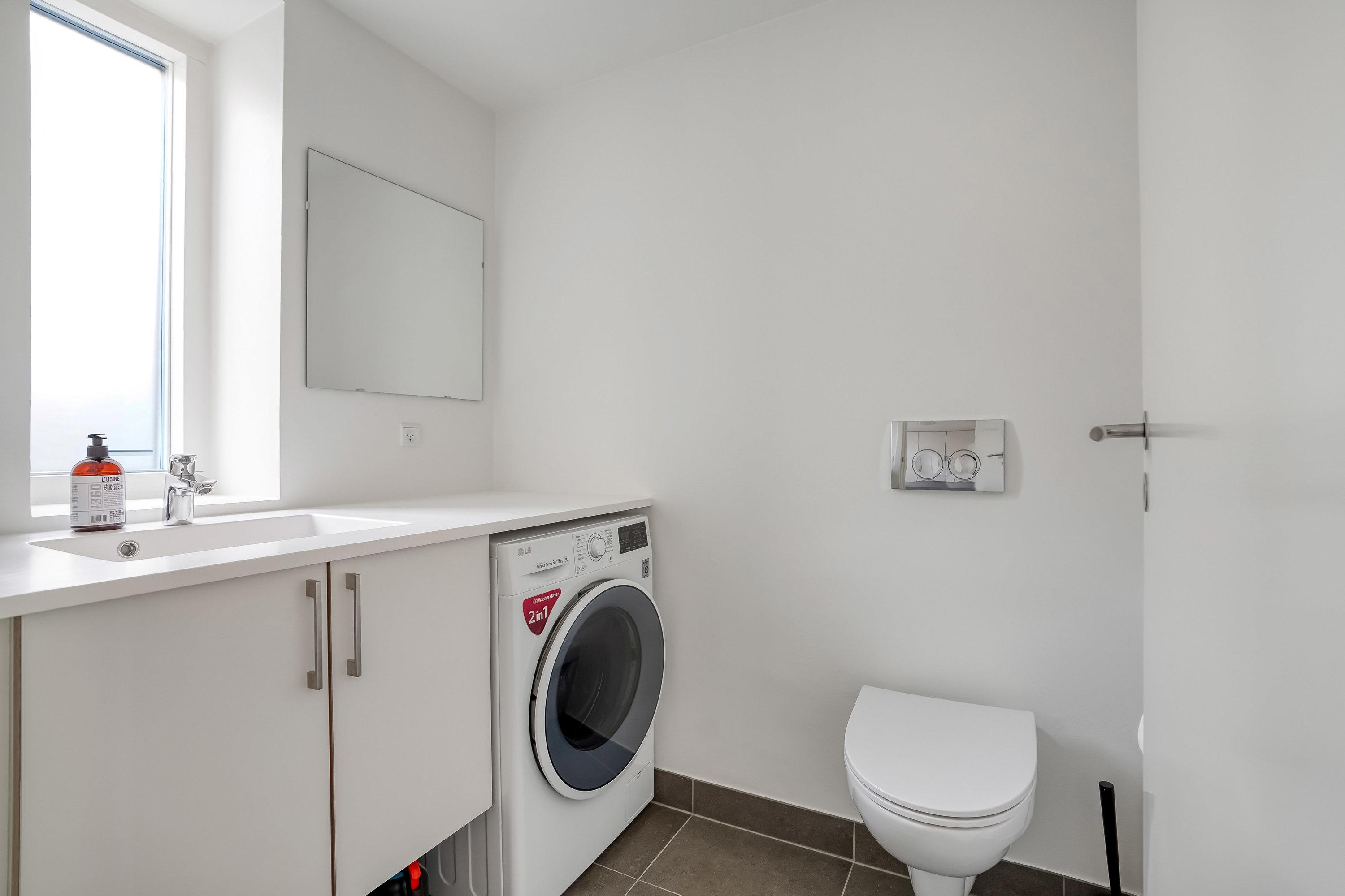 Fremhævet toilet billede i fuldskærmstilstand. Billede af Sukkervænget 25, 5000 Odense C