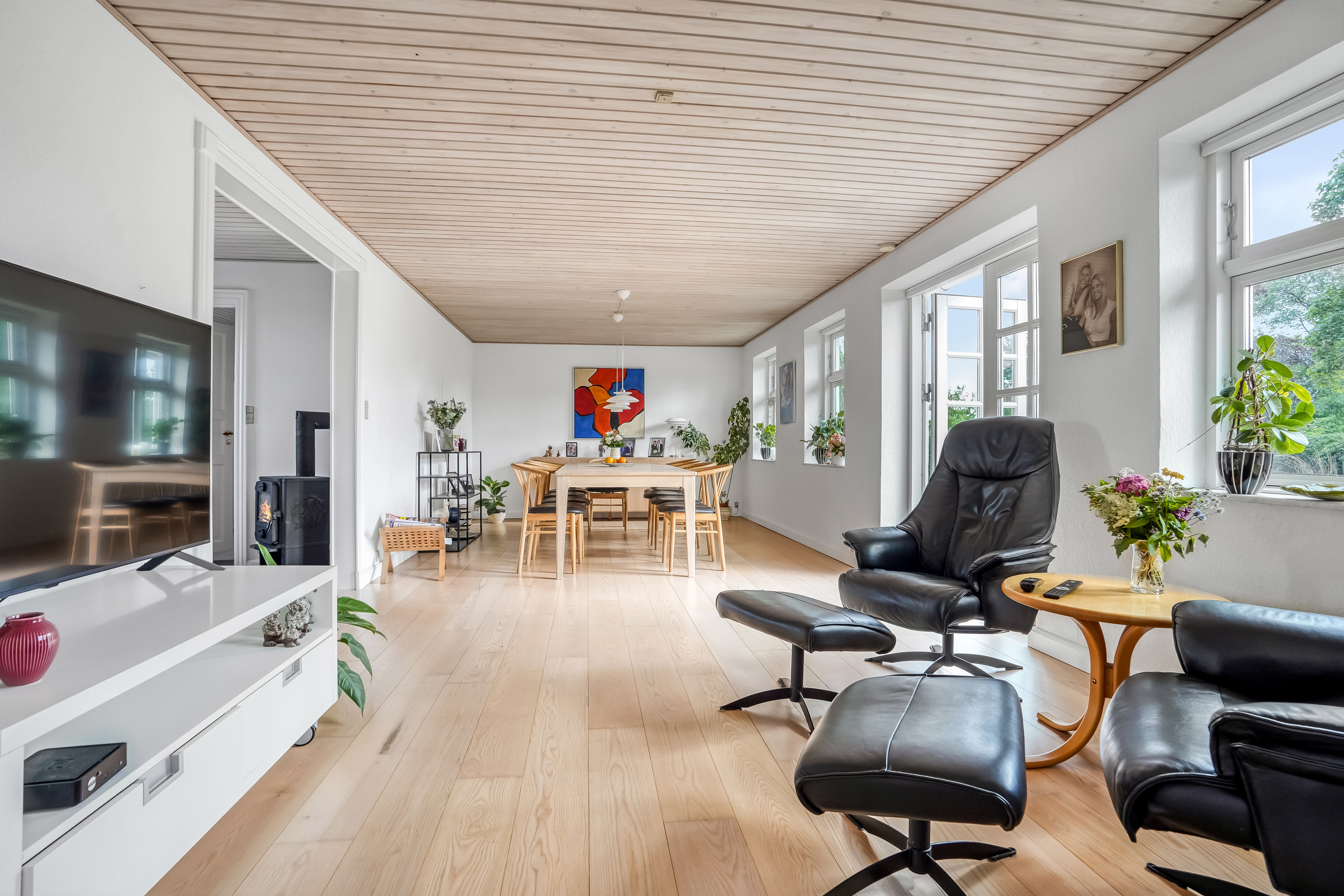 Fremhævet stue billede i fuldskærmstilstand. Billede af Skovløkken 5, 5580 Nørre Aaby