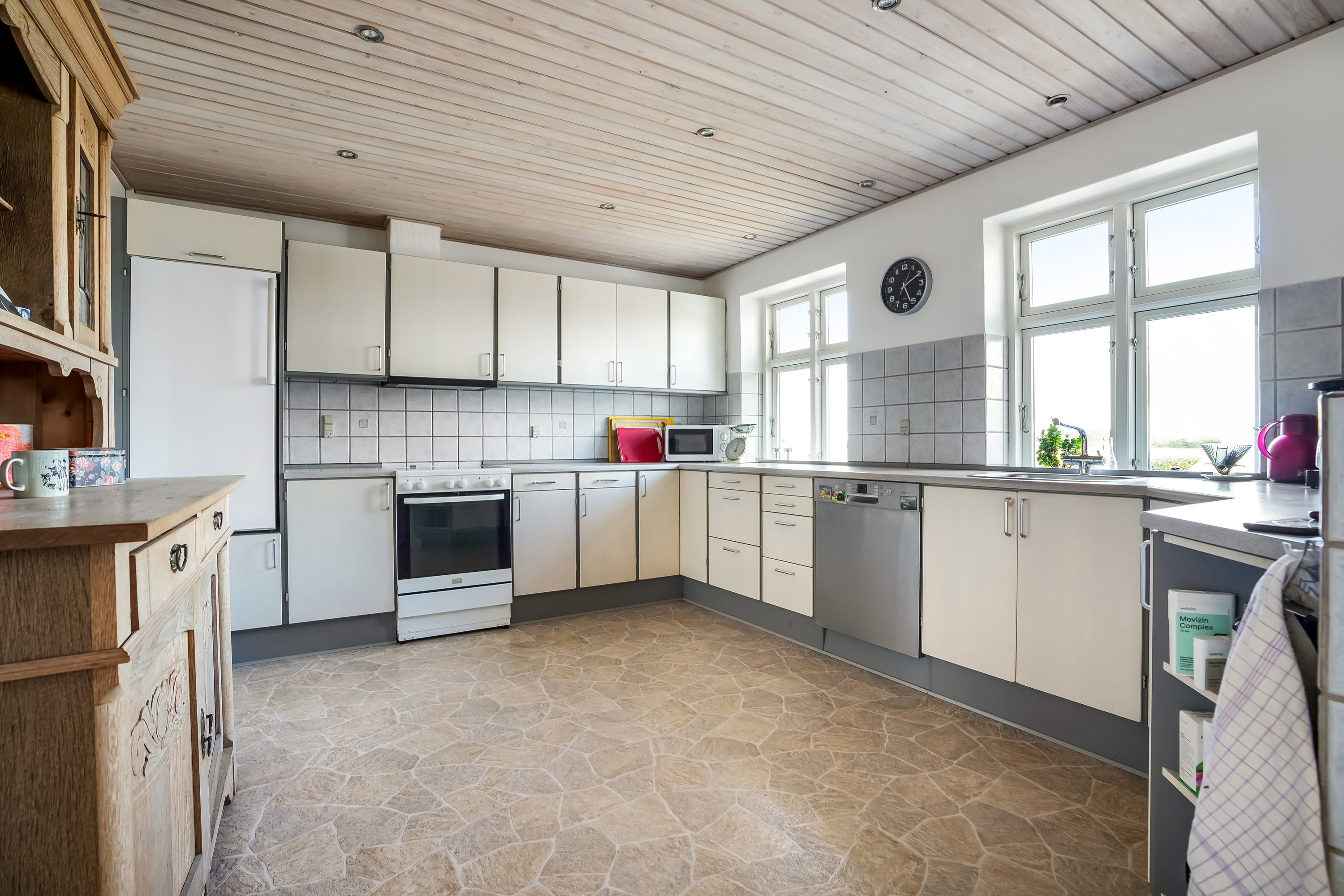 Fremhævet køkken billede i fuldskærmstilstand. Billede af Skovløkken 5, 5580 Nørre Aaby