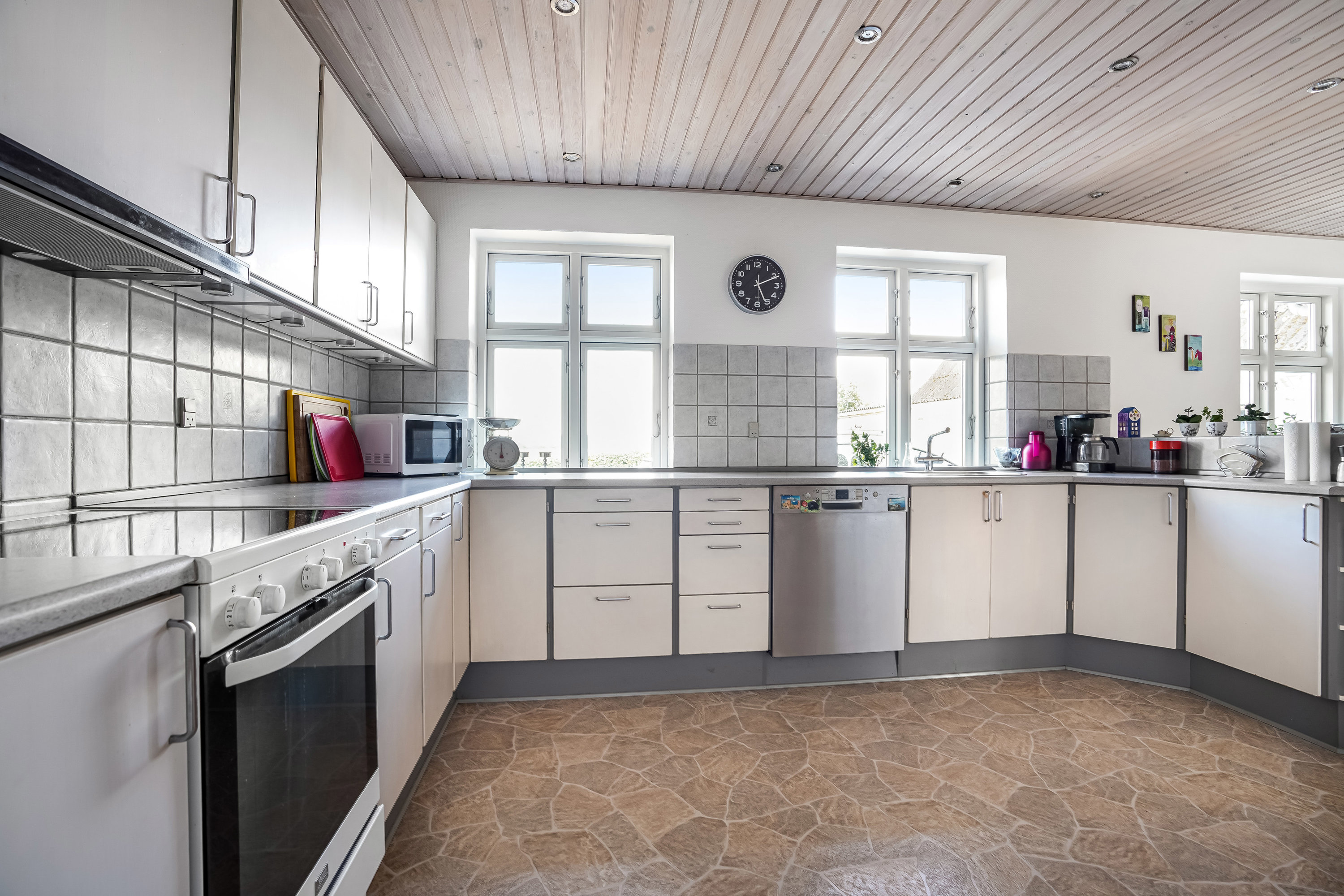 Fremhævet køkken billede i fuldskærmstilstand. Billede af Skovløkken 5, 5580 Nørre Aaby