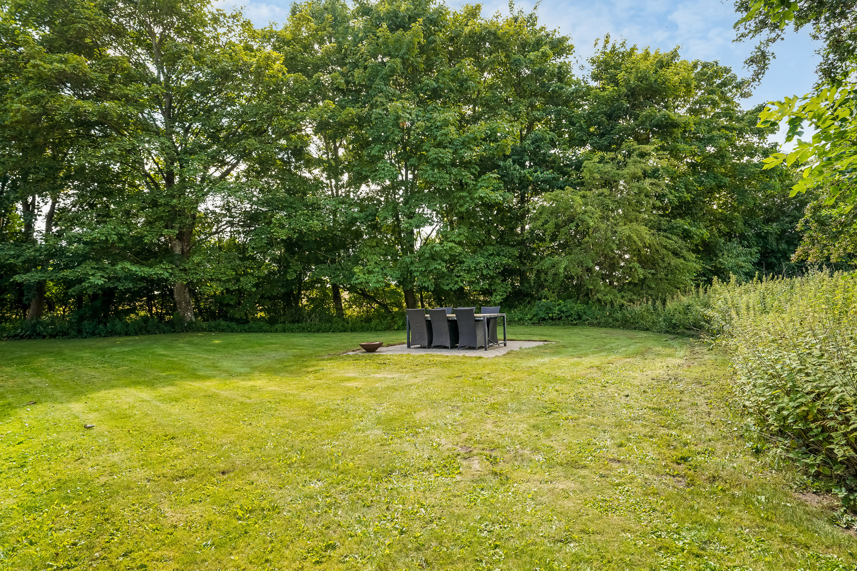 Fremhævet have billede i fuldskærmstilstand. Billede af Hårupvej 38, Hårup, 8740 Brædstrup