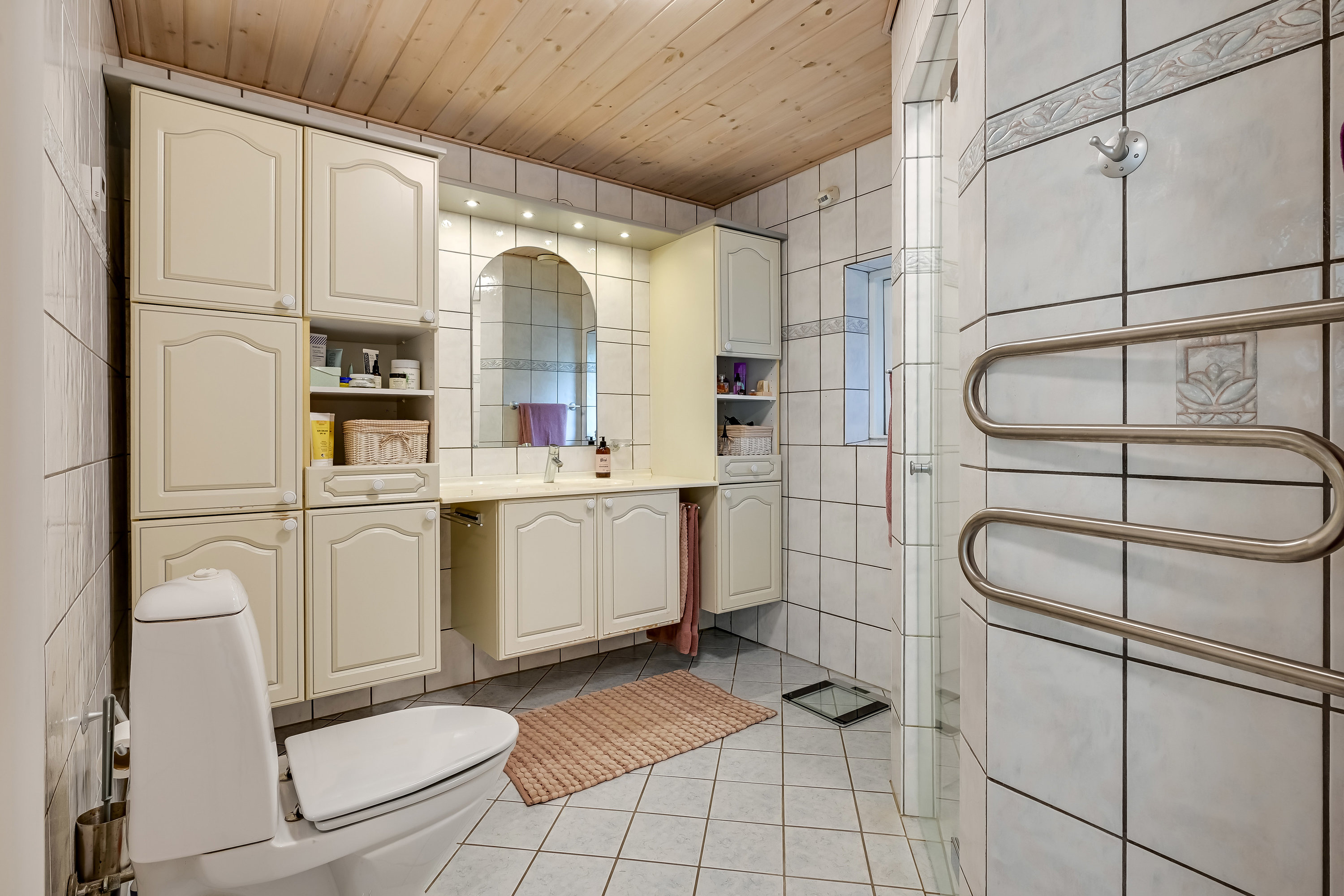 Fremhævet badeværelse billede i fuldskærmstilstand. Billede af Nørrevej 12, Stend-Krogag, 7200 Grindsted