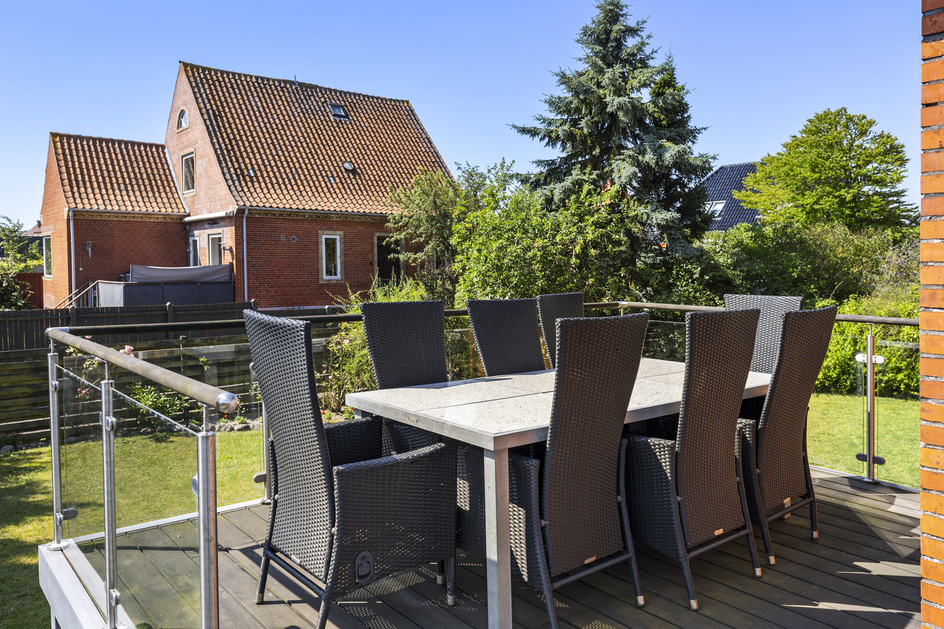 Fremhævet terrasse billede i fuldskærmstilstand. Billede af Ørnevej 12, 9900 Frederikshavn