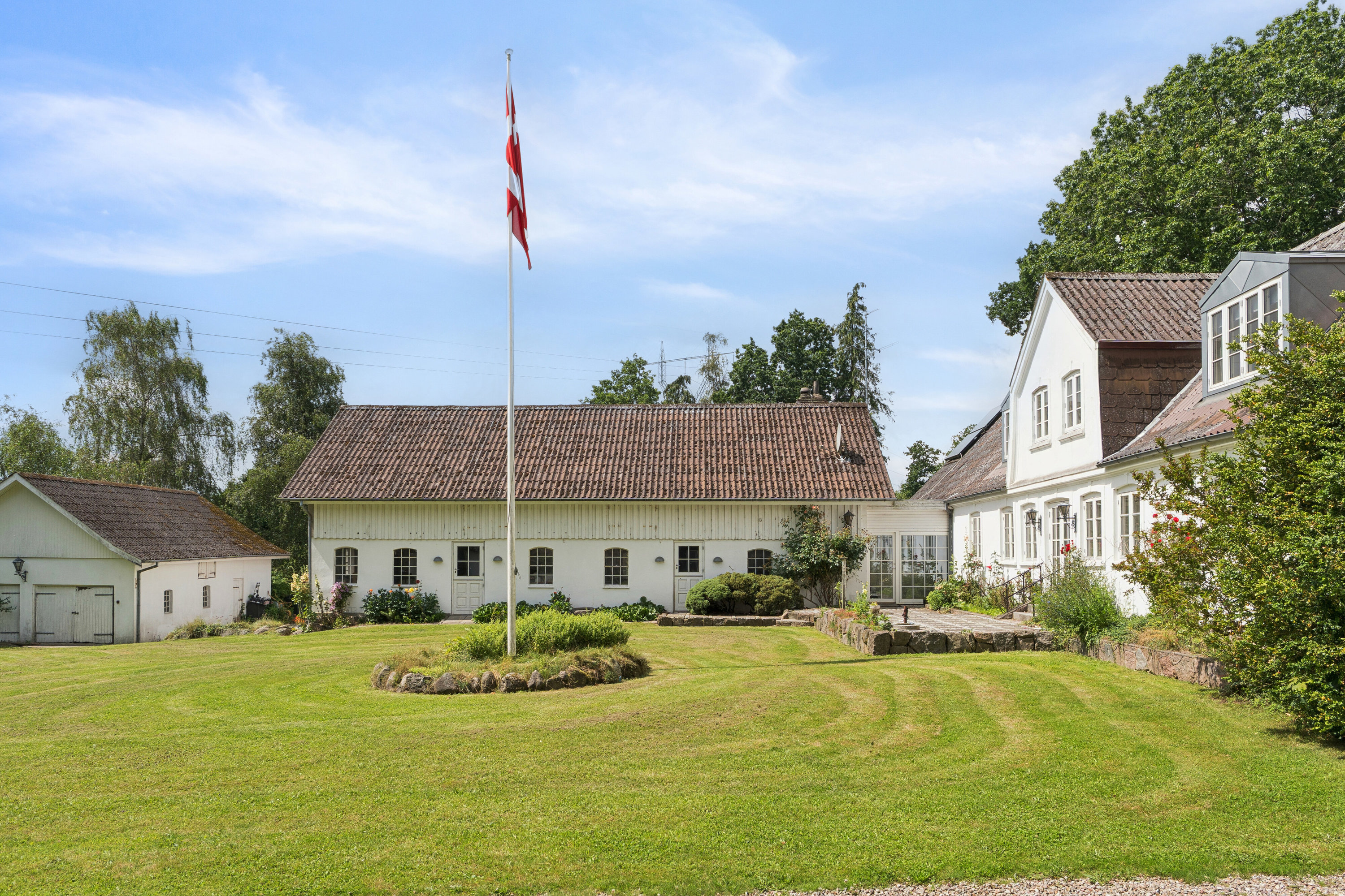 Fremhævet set fra haven billede i fuldskærmstilstand. Billede af Skovmarksvej 34, 5762 Vester Skerninge