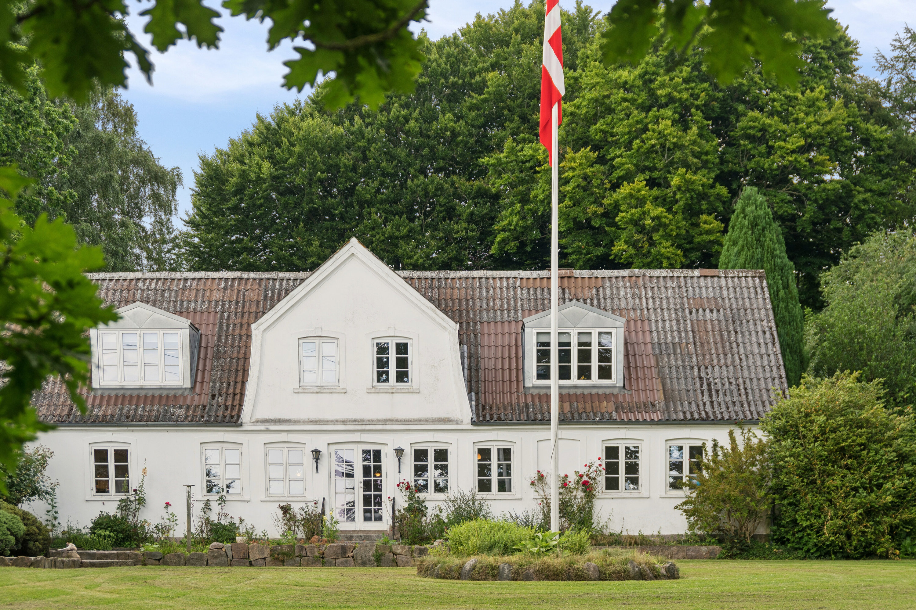 Fremhævet set fra haven billede i fuldskærmstilstand. Billede af Skovmarksvej 34, 5762 Vester Skerninge