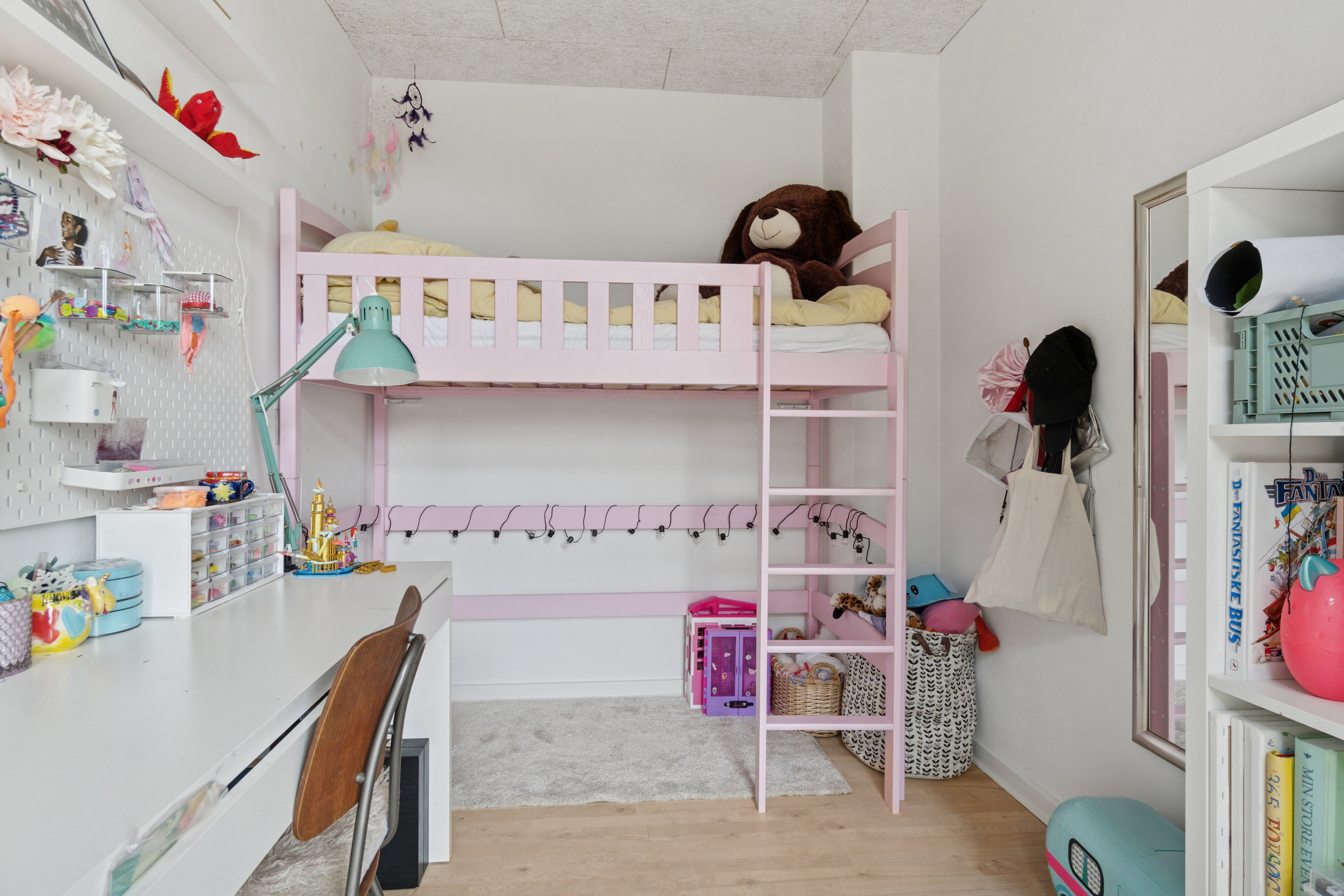 Fremhævet værelse billede i fuldskærmstilstand. Billede af Højgårdsvej 11, 8260 Viby J