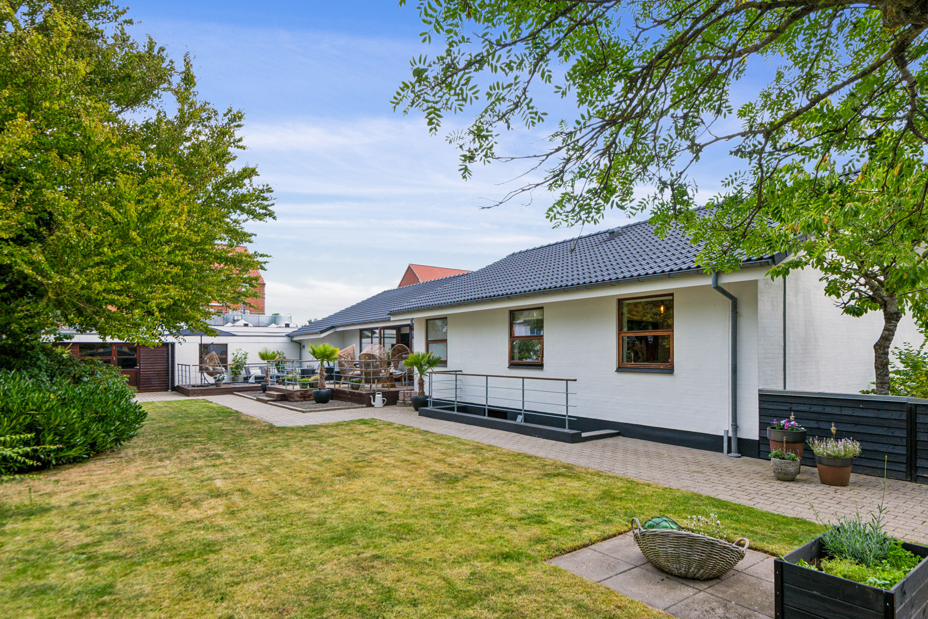 Fremhævet have billede i fuldskærmstilstand. Billede af Tjørnealle 2, 9530 Støvring