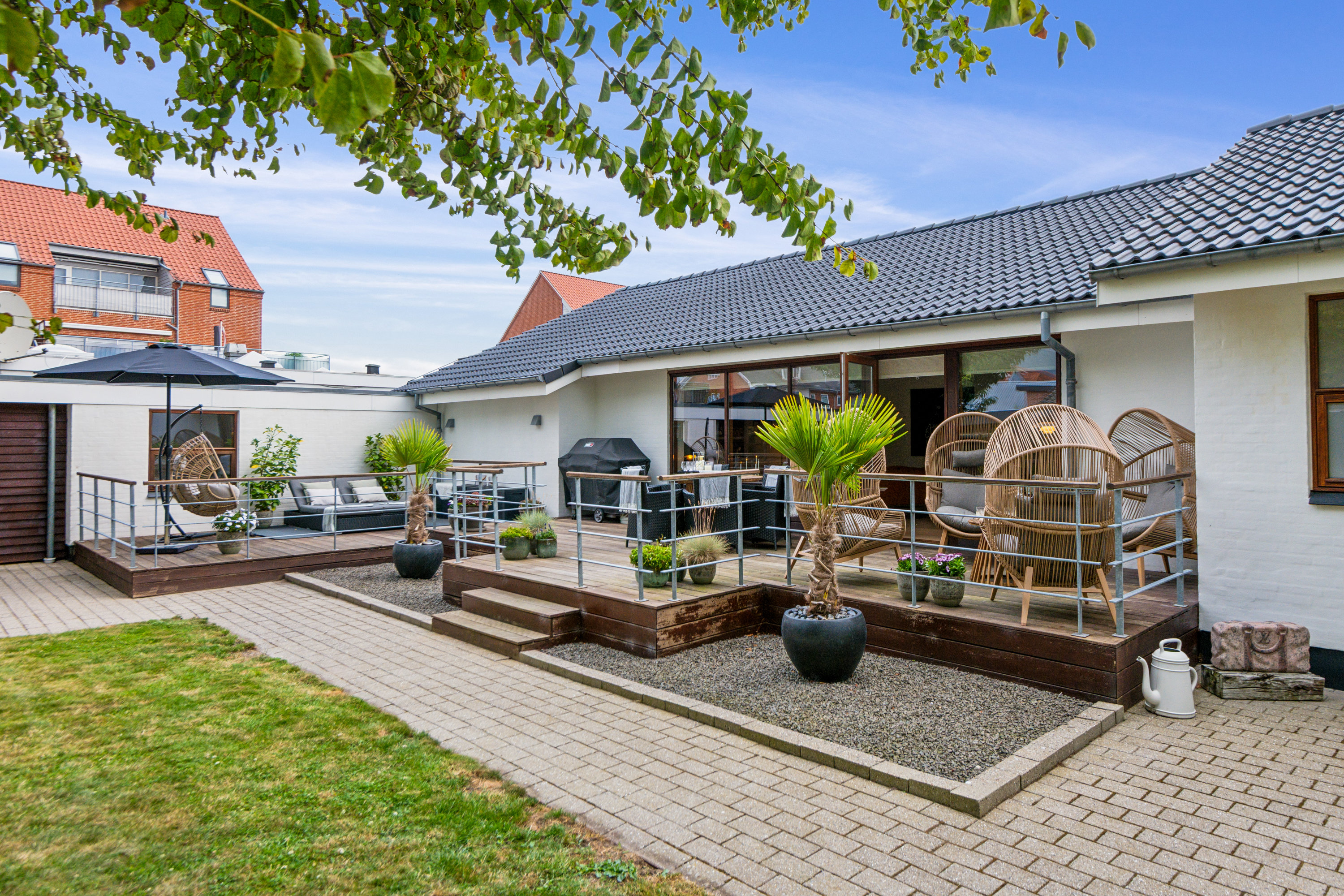 Fremhævet terrasse billede i fuldskærmstilstand. Billede af Tjørnealle 2, 9530 Støvring