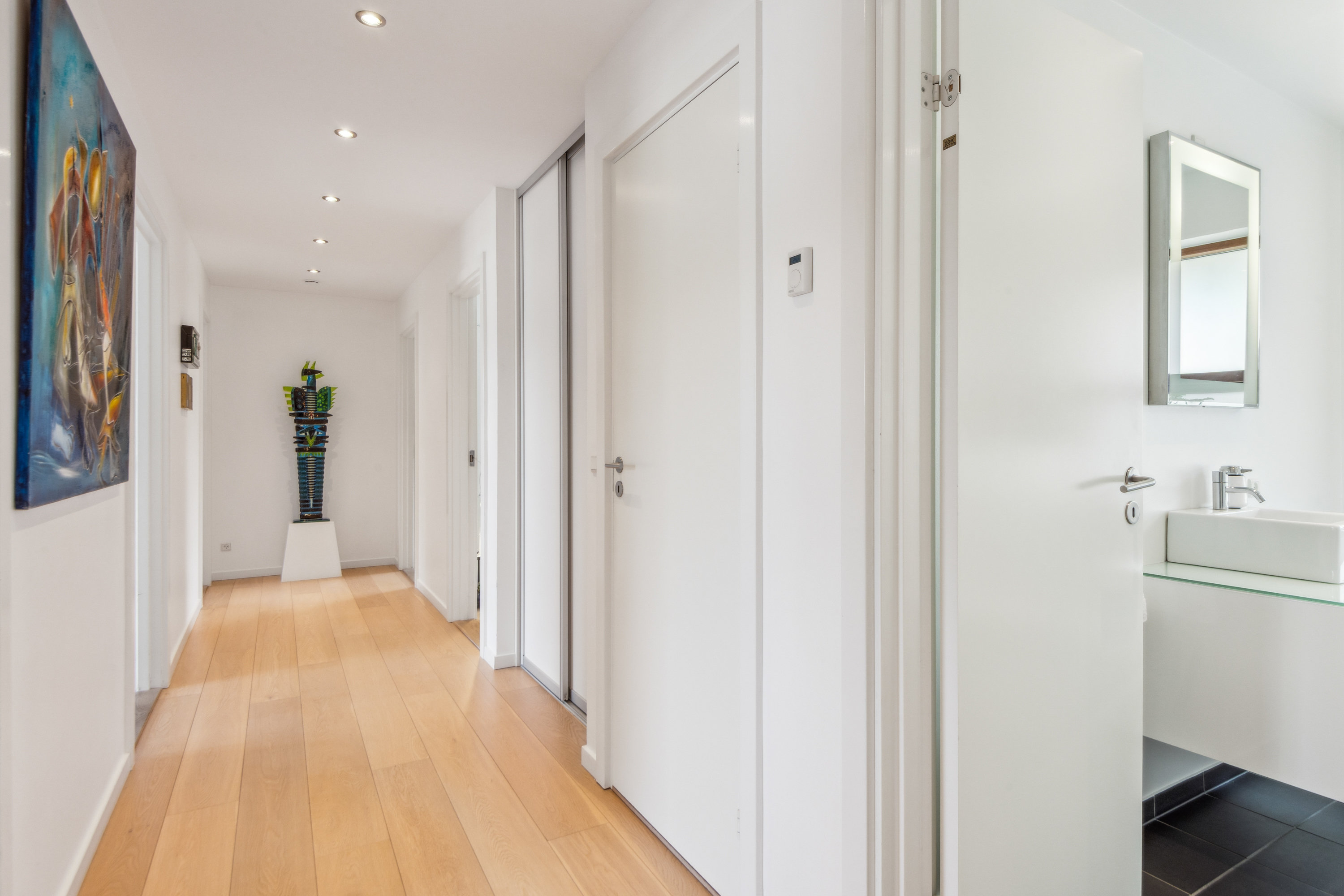 Fremhævet gang billede i fuldskærmstilstand. Billede af Tjørnealle 2, 9530 Støvring