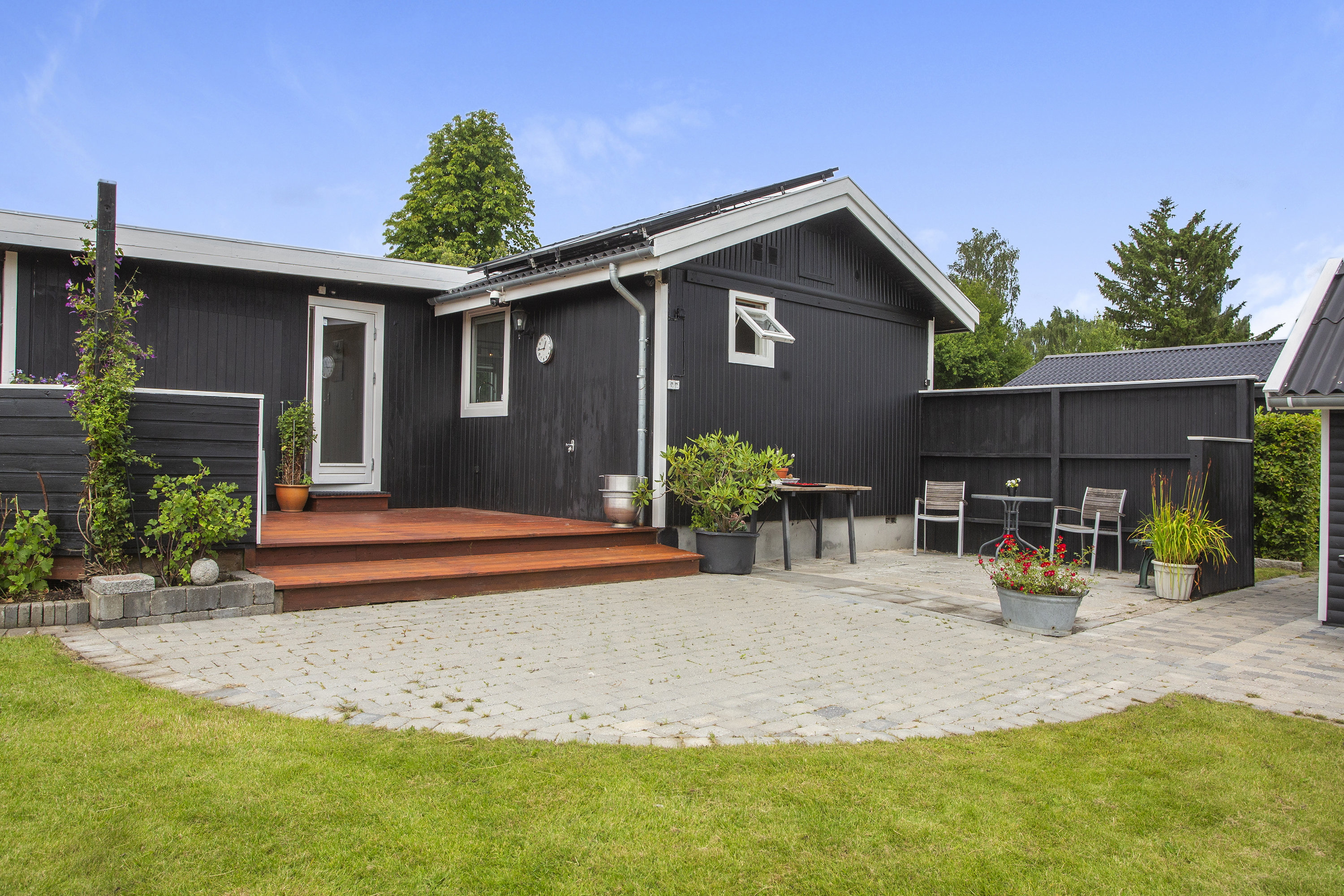 Fremhævet set fra haven billede i fuldskærmstilstand. Billede af Huginsvej 19, 2740 Skovlunde