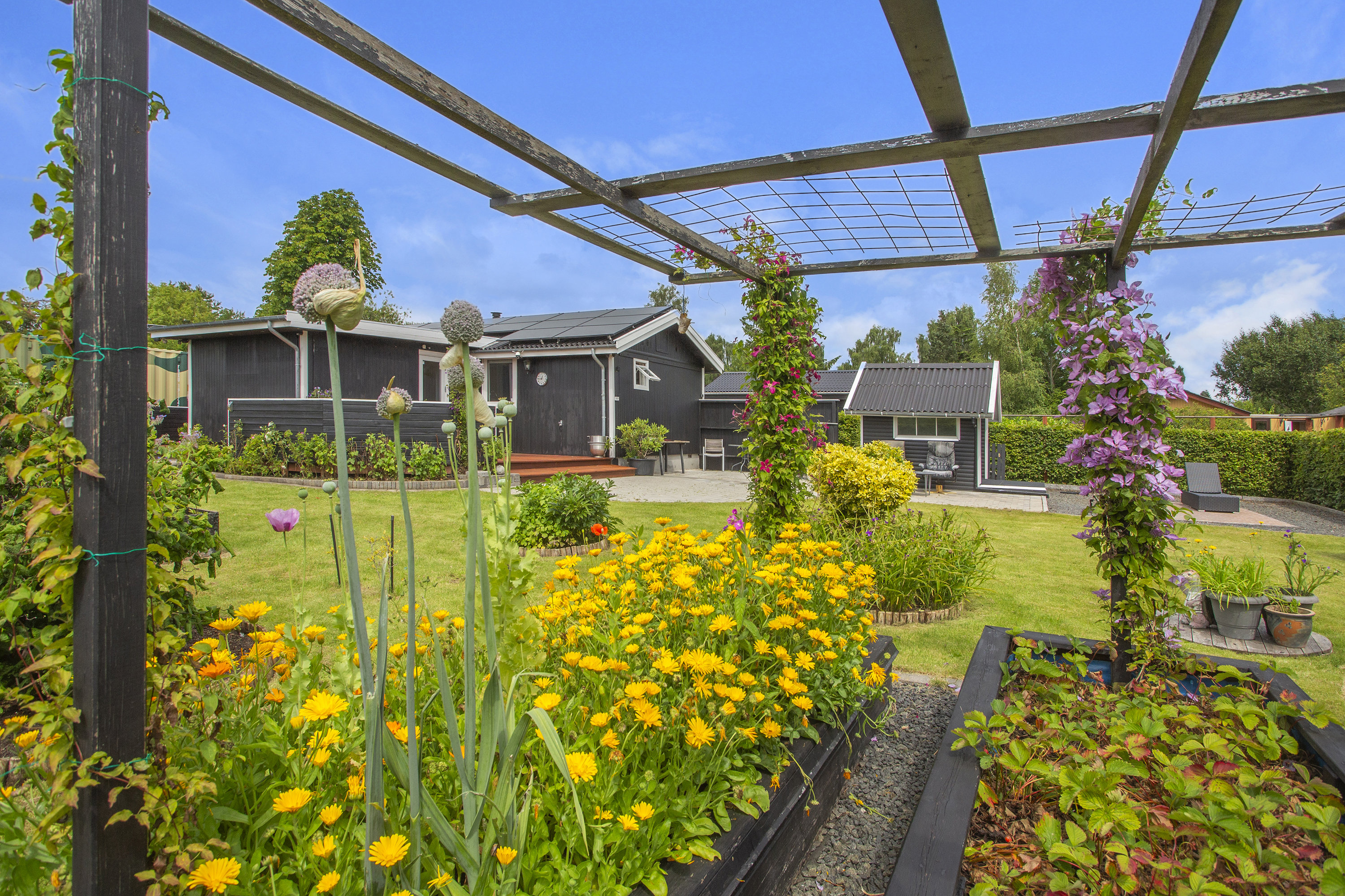 Fremhævet have billede i fuldskærmstilstand. Billede af Huginsvej 19, 2740 Skovlunde