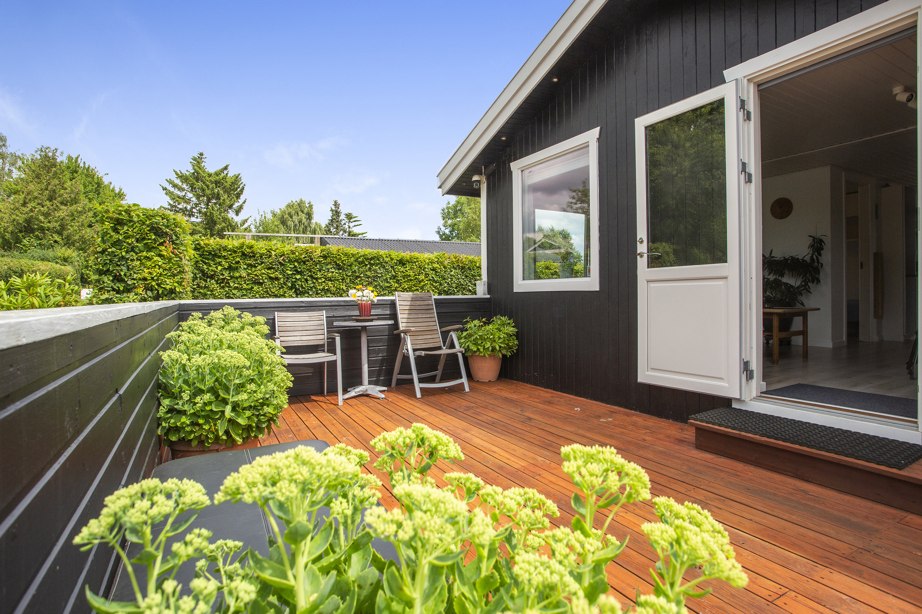 Fremhævet terrasse billede i fuldskærmstilstand. Billede af Huginsvej 19, 2740 Skovlunde