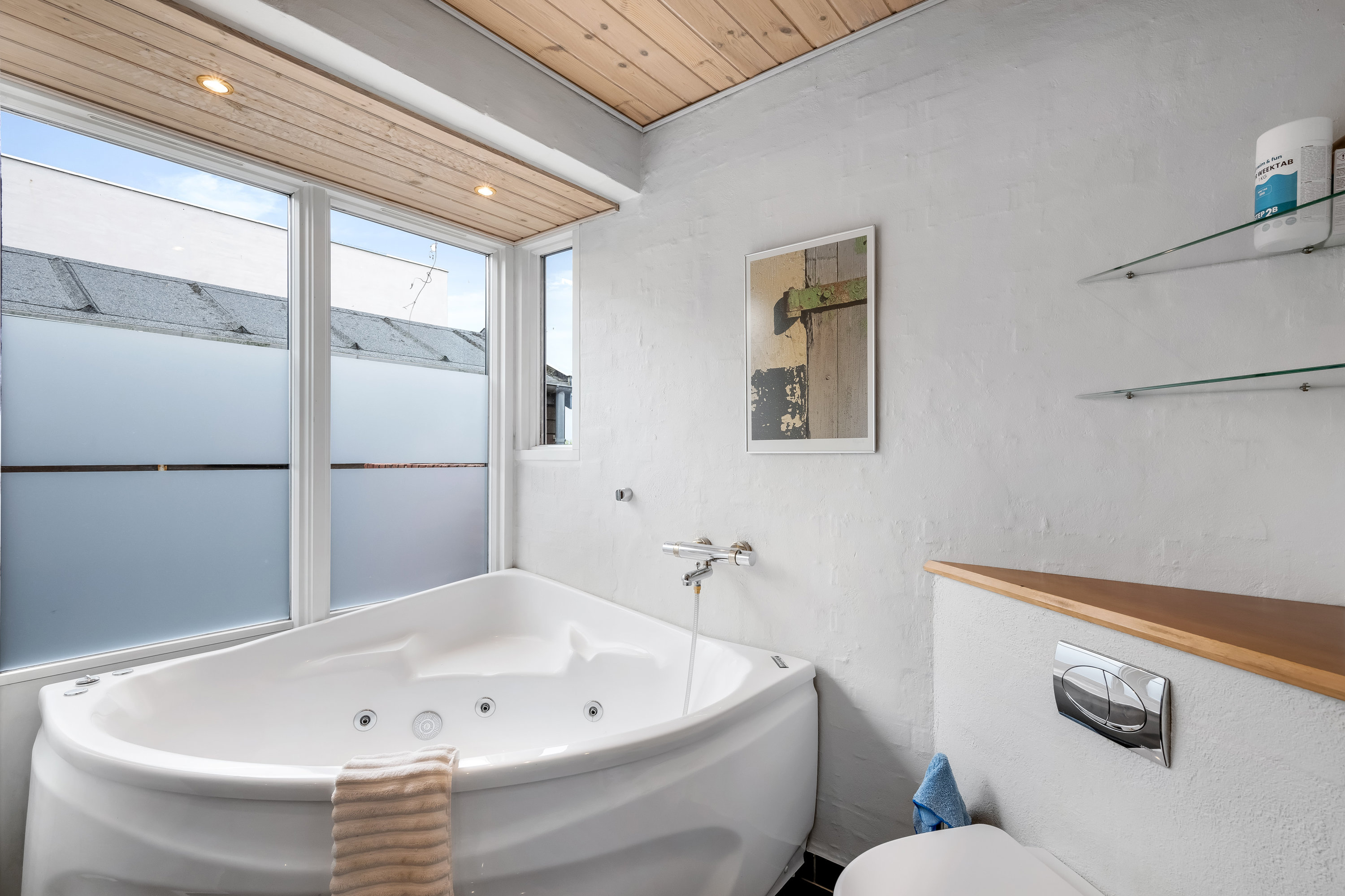 Fremhævet badeværelse billede i fuldskærmstilstand. Billede af Heboltoft 50, Velling, 6950 Ringkøbing