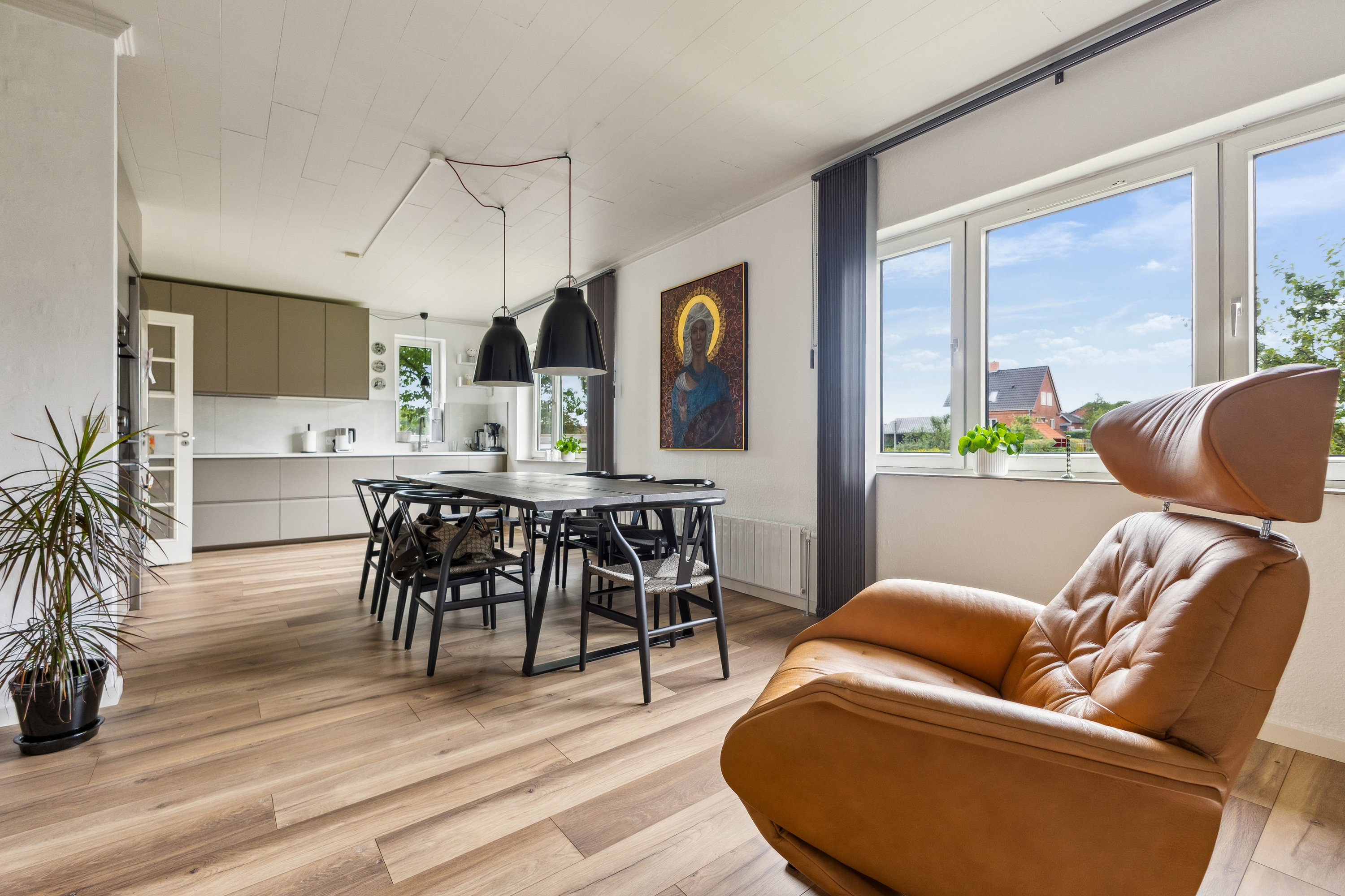 Fremhævet stue billede i fuldskærmstilstand. Billede af Skolevej 17, Vester Sottrup, 6400 Sønderborg