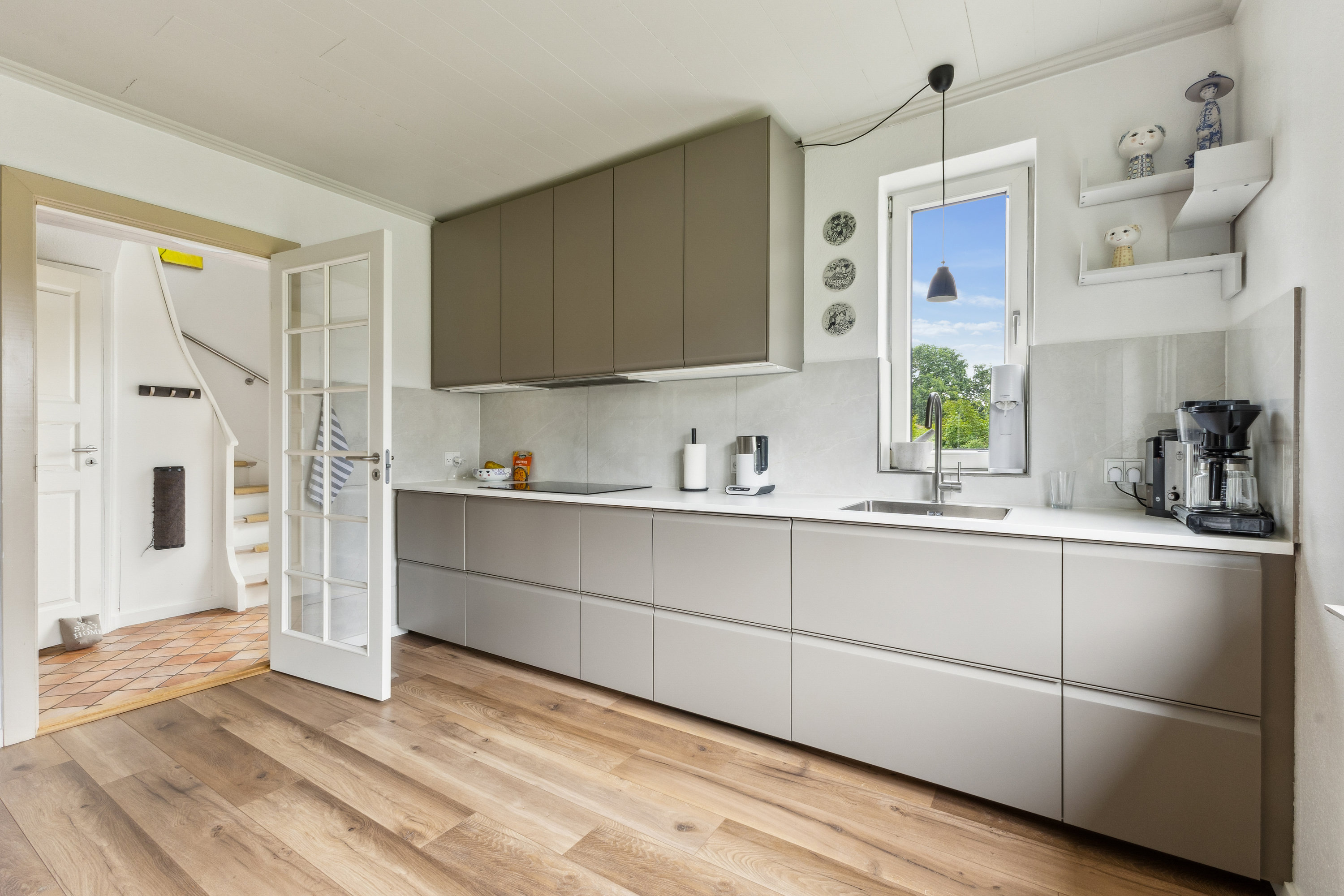 Fremhævet køkken billede i fuldskærmstilstand. Billede af Skolevej 17, Vester Sottrup, 6400 Sønderborg