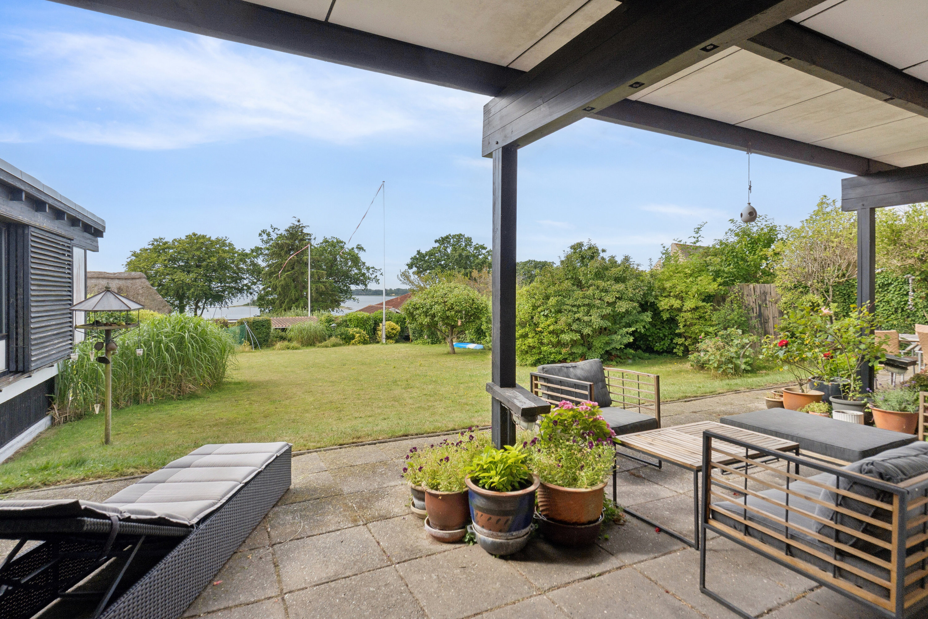 Fremhævet udendørs billede i fuldskærmstilstand. Billede af Baldersvænget 10, Thurø, 5700 Svendborg