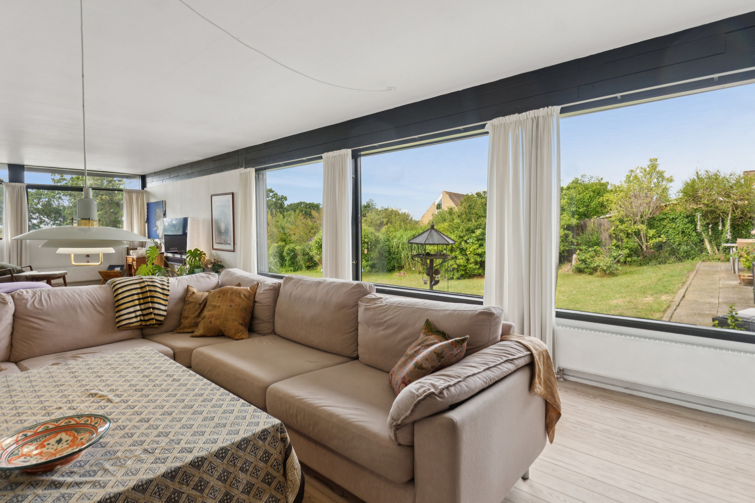 Fremhævet stue billede i fuldskærmstilstand. Billede af Baldersvænget 10, Thurø, 5700 Svendborg