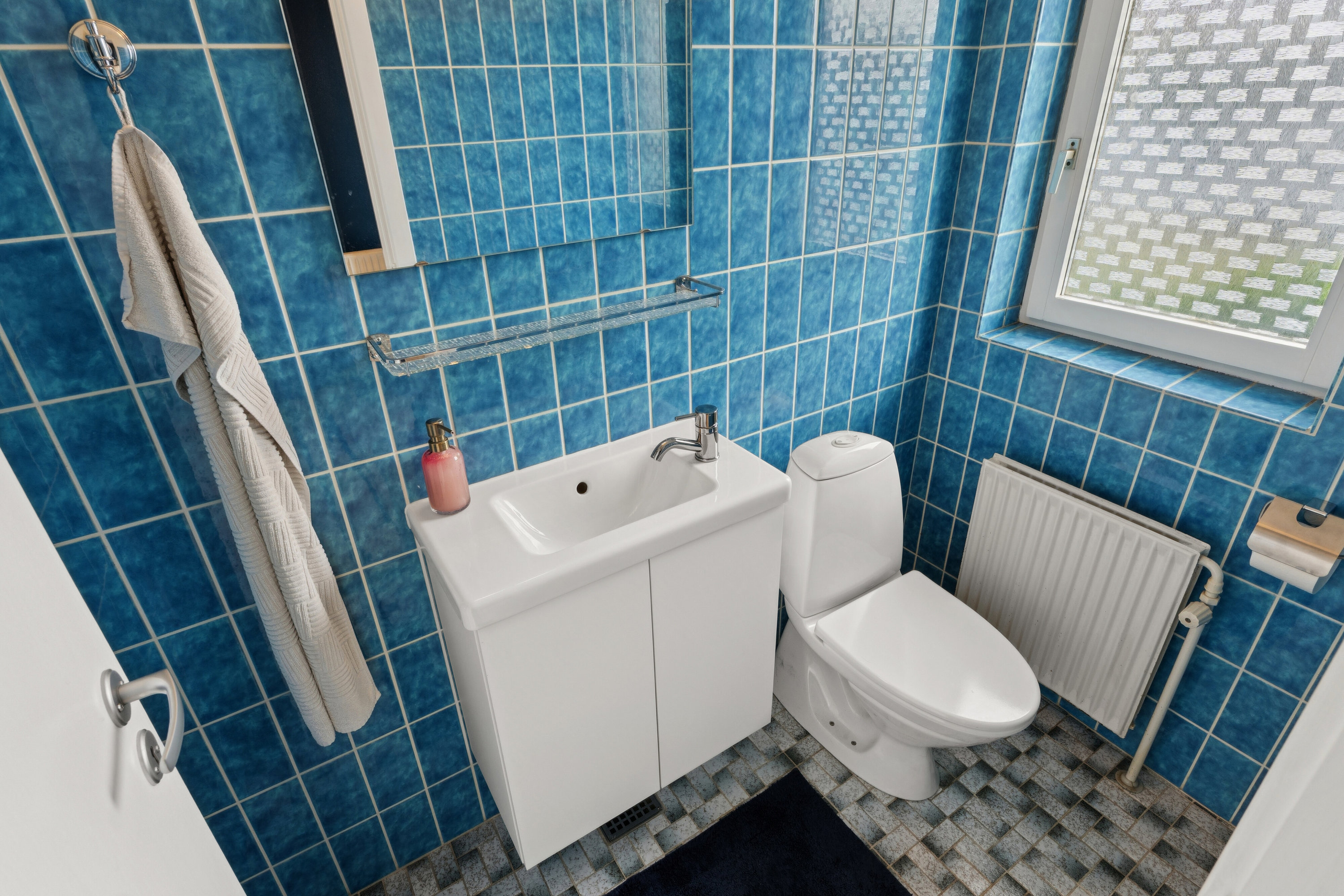 Fremhævet badeværelse billede i fuldskærmstilstand. Billede af Industrivej 13, 4720 Præstø