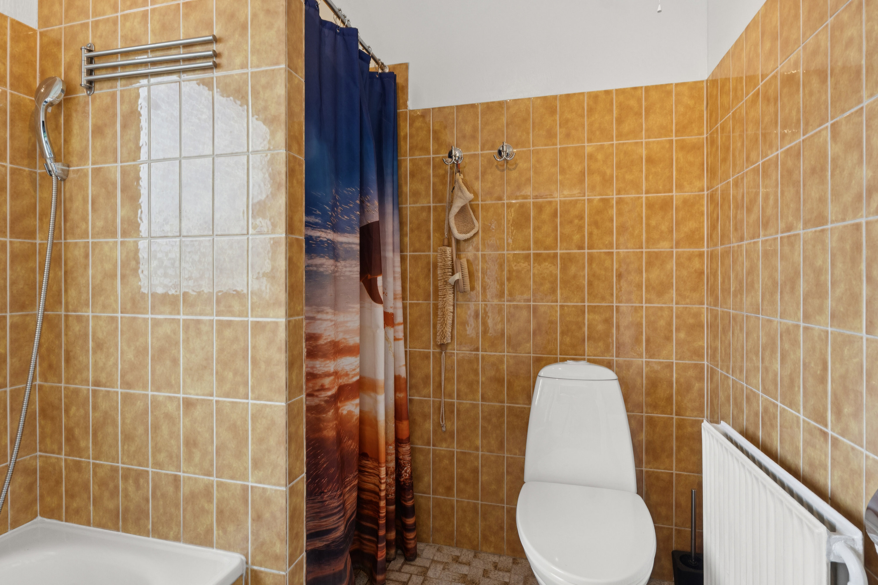 Fremhævet badeværelse billede i fuldskærmstilstand. Billede af Industrivej 13, 4720 Præstø