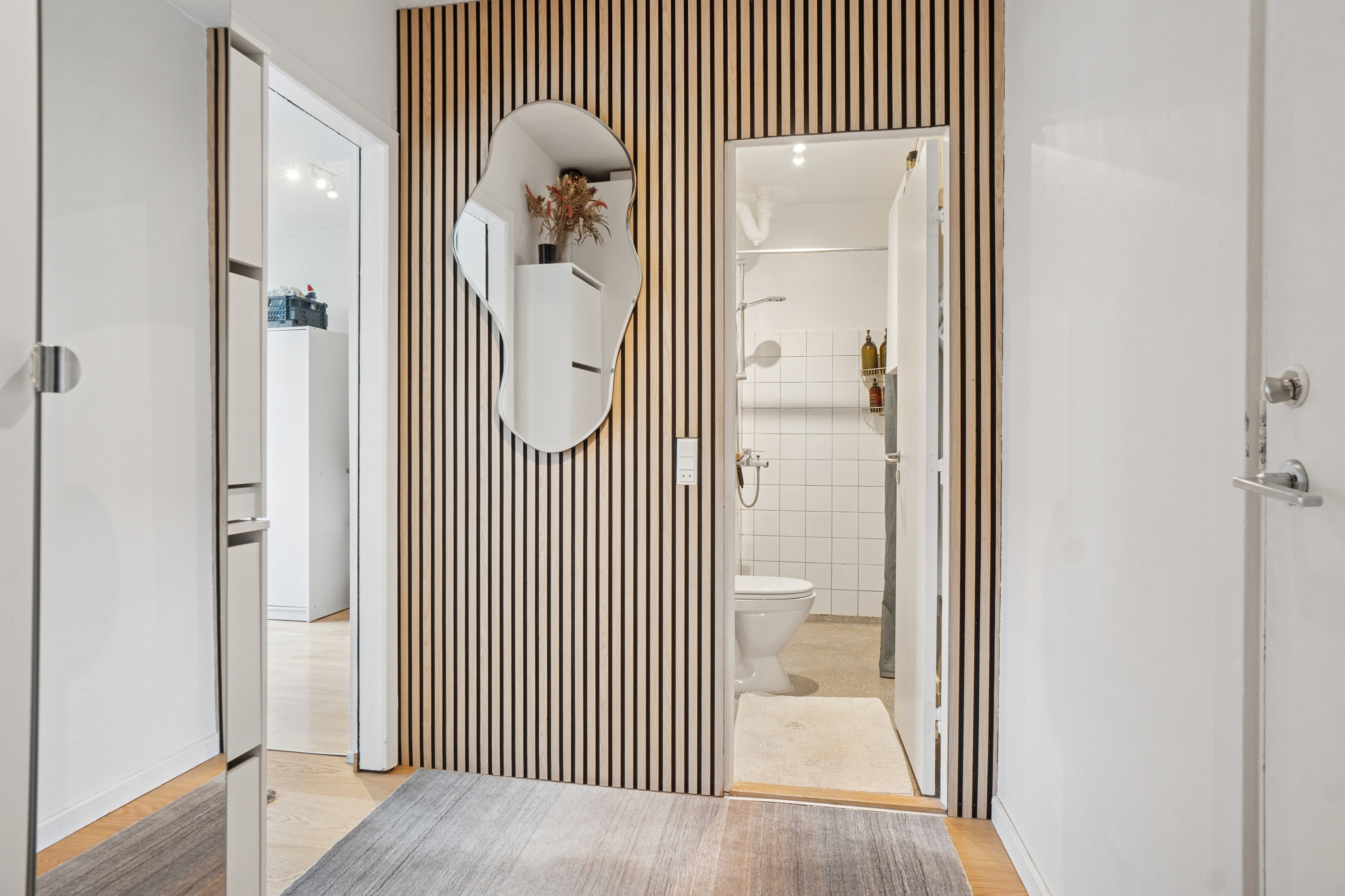 Fremhævet entré billede i fuldskærmstilstand. Billede af Grøndalsvej 44, 1. th., 8260 Viby J