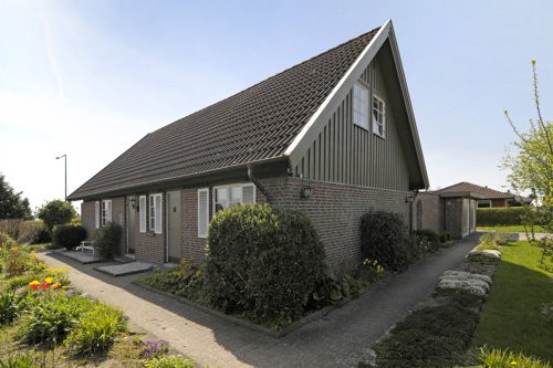 Fremhævet facaden billede i fuldskærmstilstand. Billede af Blomsterhaven 5, Taulov, 7000 Fredericia