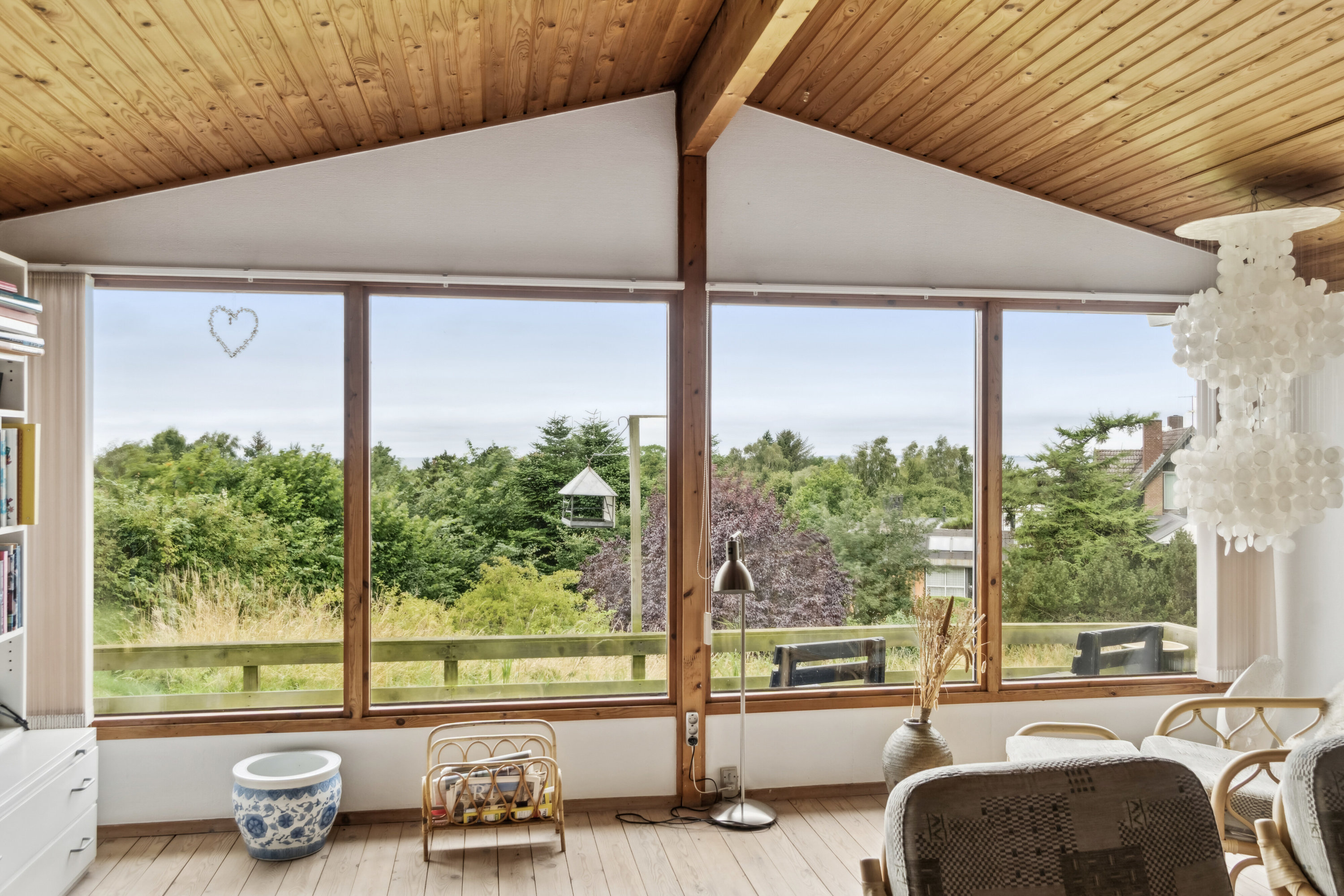 Fremhævet stue billede i fuldskærmstilstand. Billede af Kildehøj 17, Veddinge Bk, 4540 Fårevejle