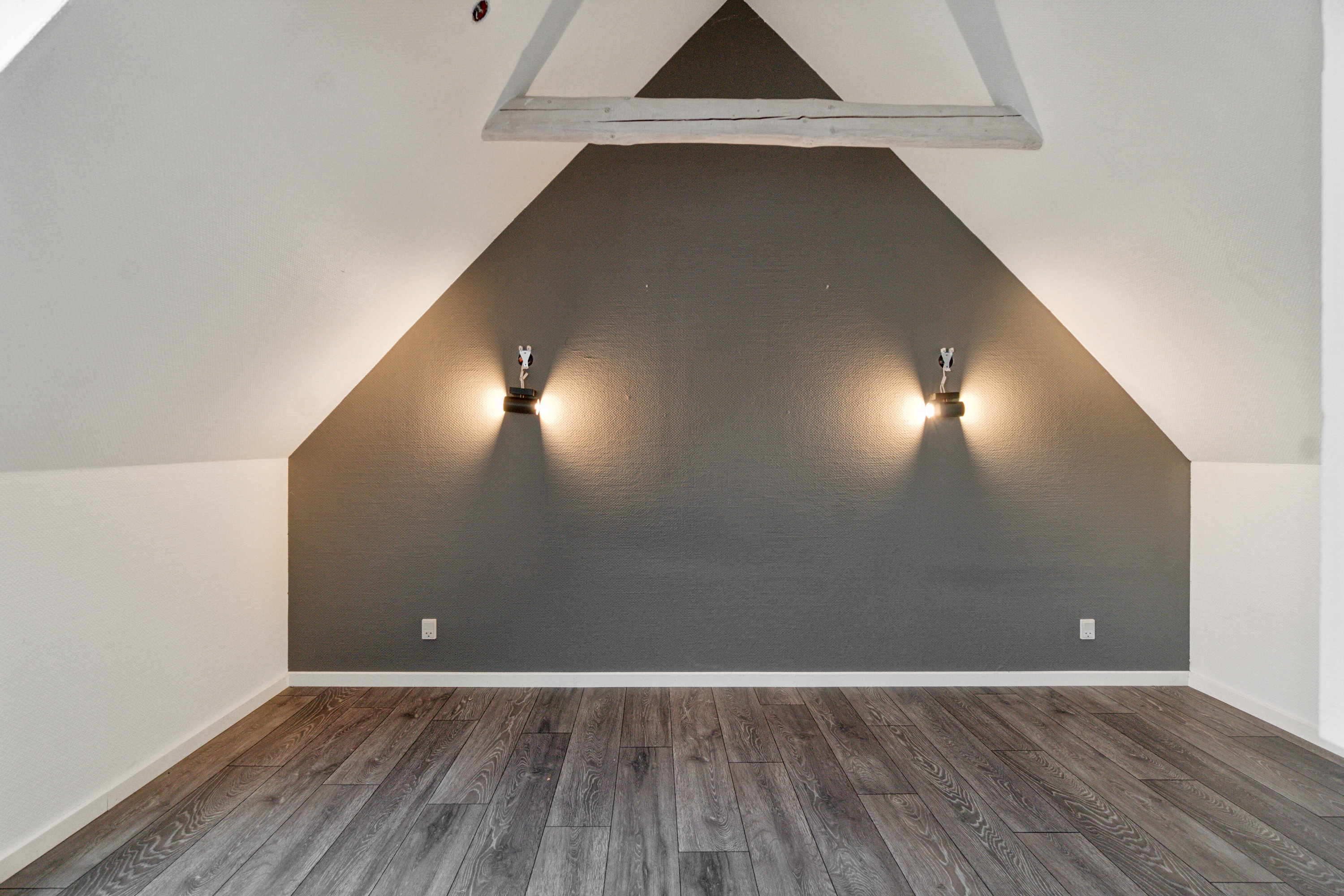 Fremhævet soveværelse billede i fuldskærmstilstand. Billede af Savmøllevej 4, Østermarie, 3751 Østermarie