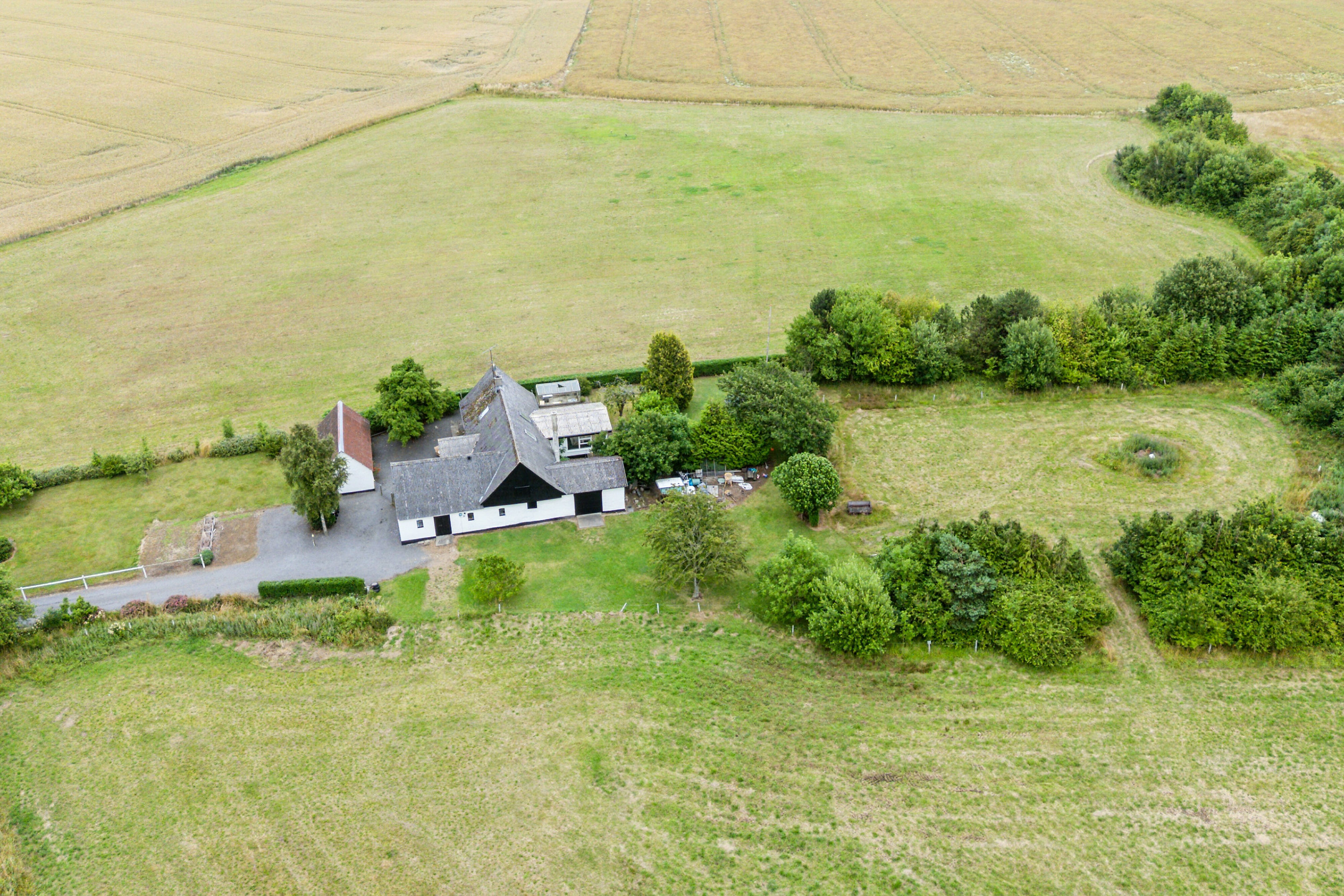 Fremhævet luftfoto billede i fuldskærmstilstand. Billede af Savmøllevej 4, Østermarie, 3751 Østermarie