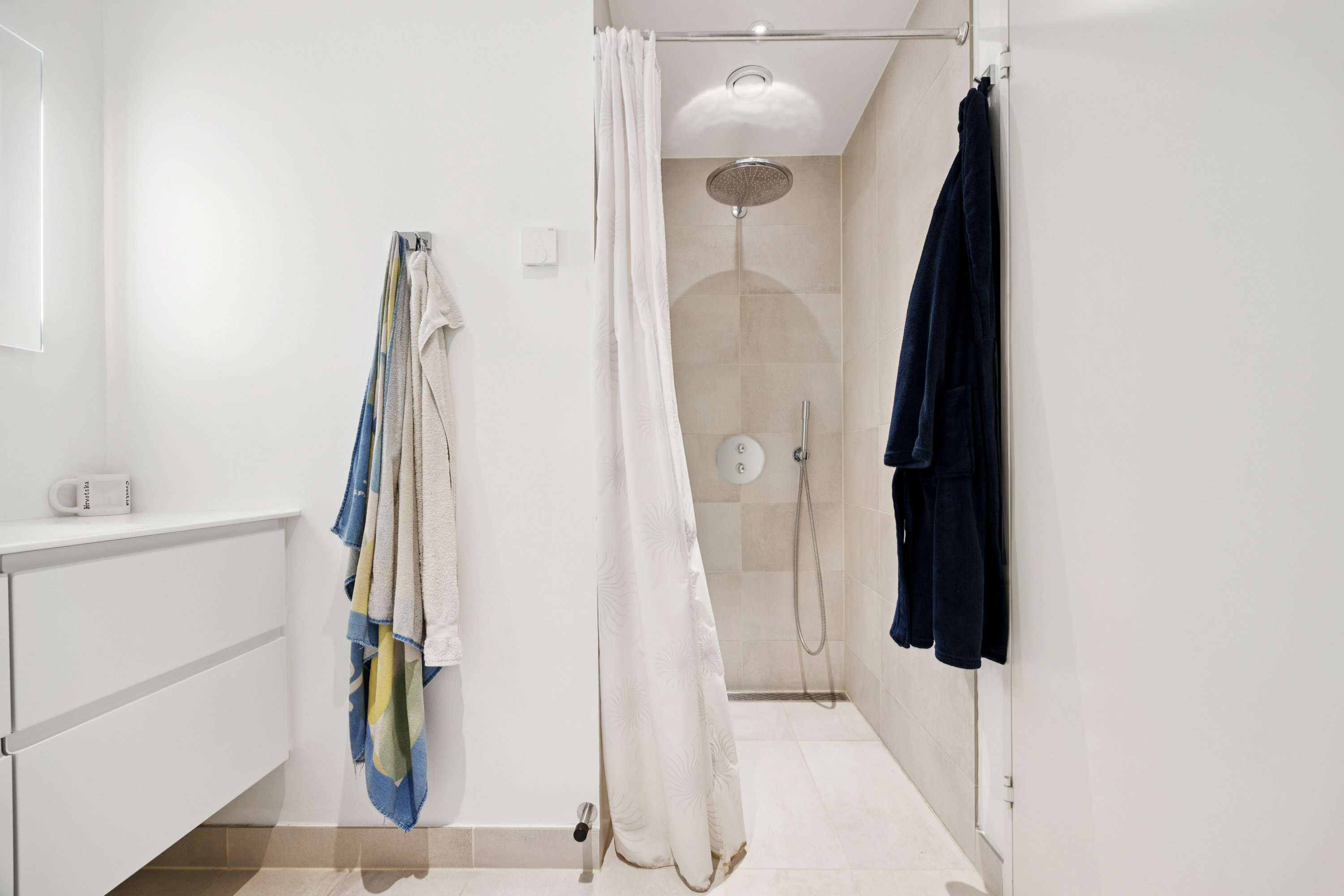 Fremhævet badeværelse billede i fuldskærmstilstand. Billede af Søndre Badevej 4H, st.. th., 4600 Køge