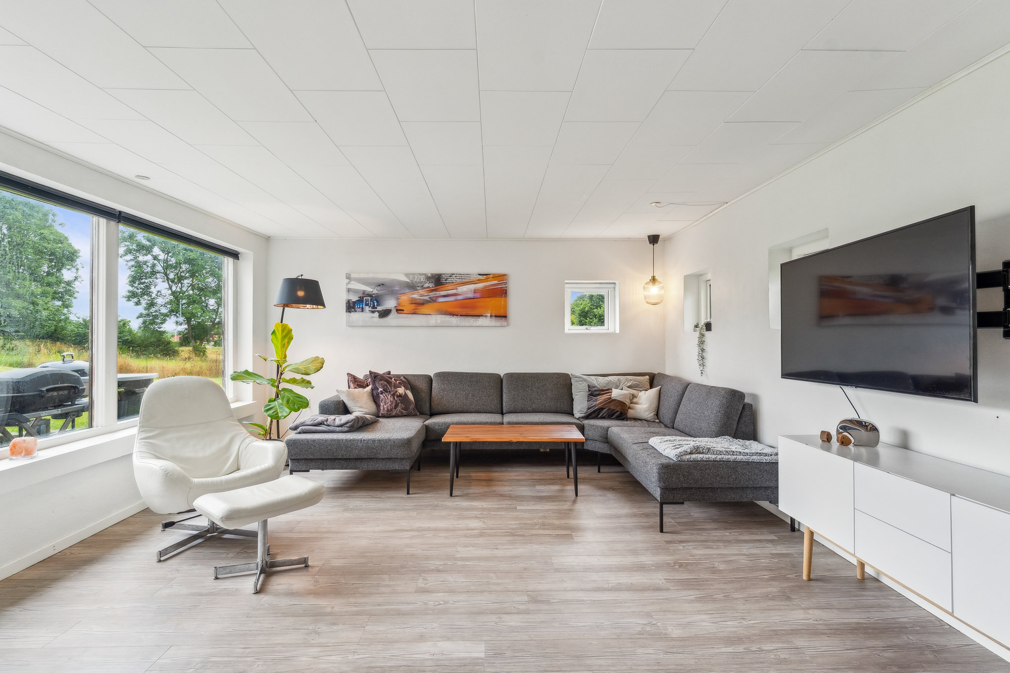 Fremhævet stue billede i fuldskærmstilstand. Billede af Dalen 10, Ålum, 8920 Randers NV