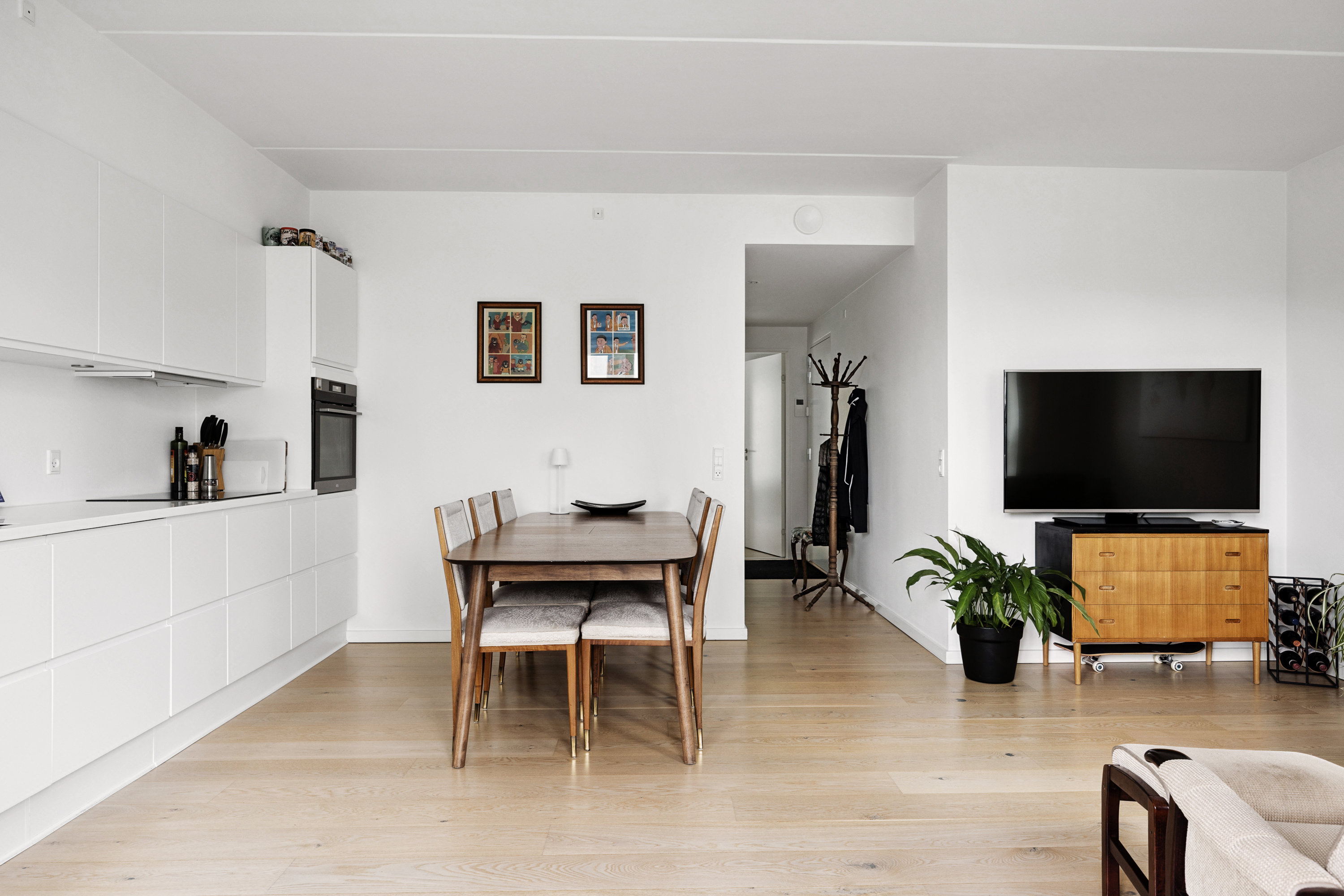 Fremhævet stue billede i fuldskærmstilstand. Billede af Søndre Badevej 4H, st.. th., 4600 Køge