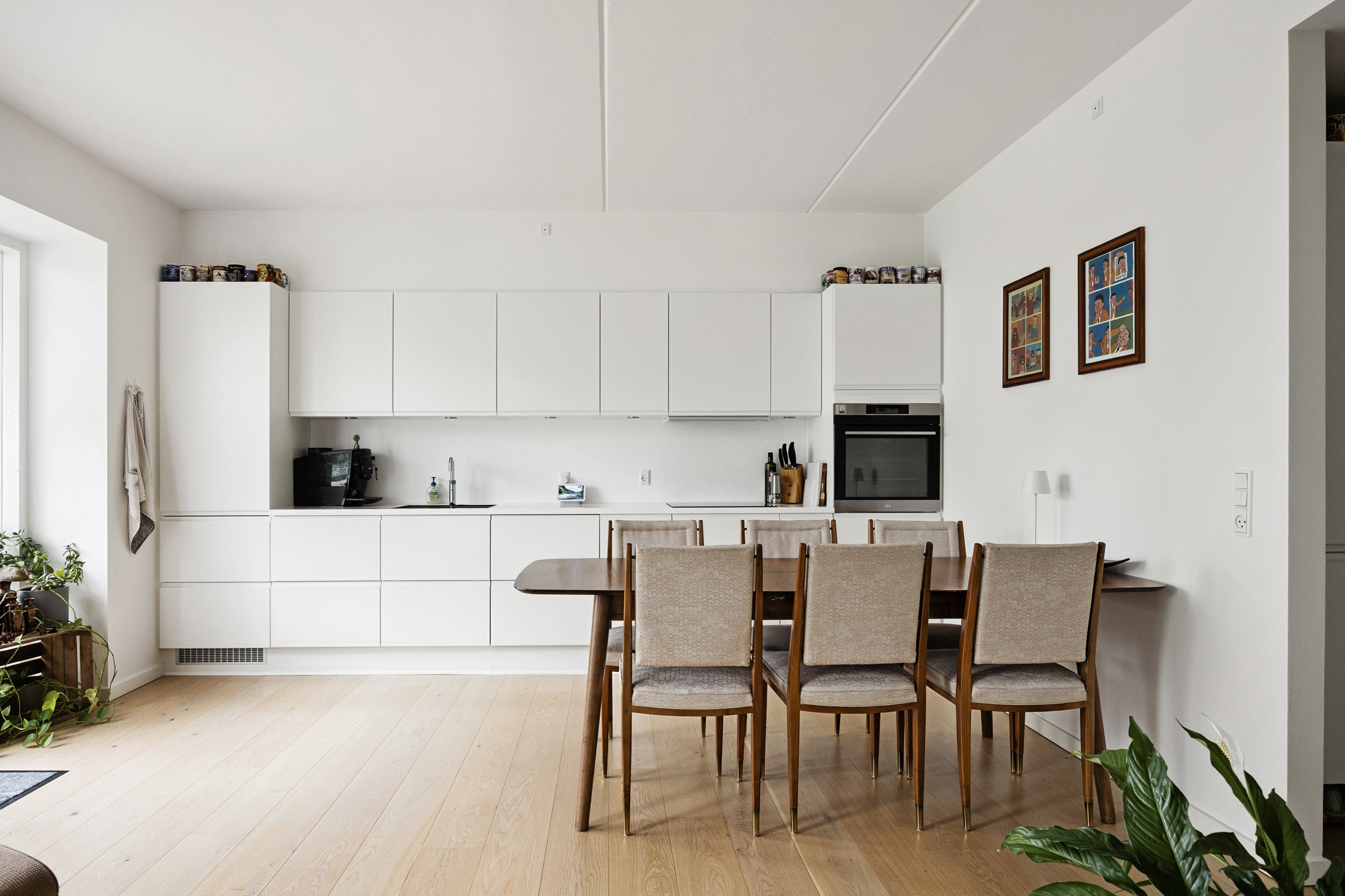 Fremhævet stue billede i fuldskærmstilstand. Billede af Søndre Badevej 4H, st.. th., 4600 Køge