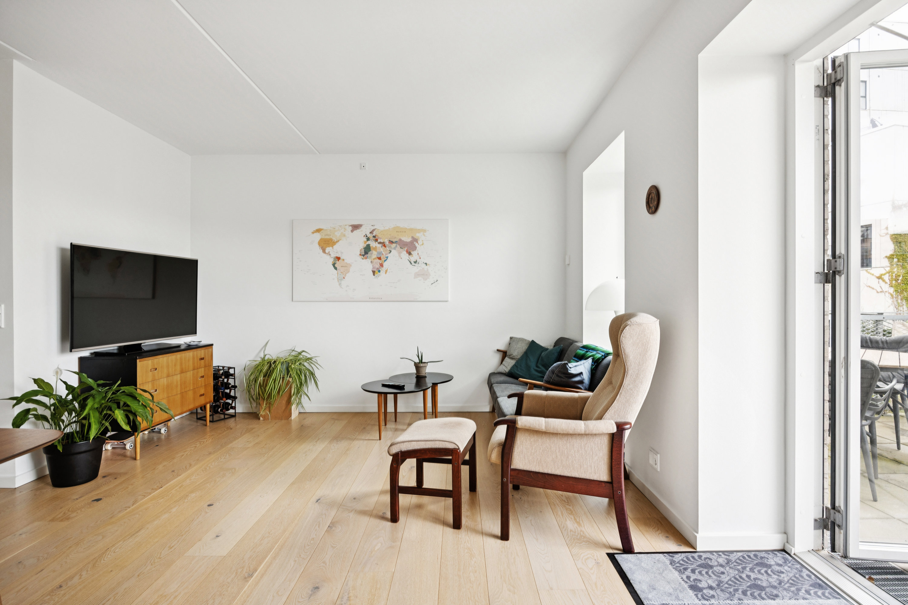 Fremhævet stue billede i fuldskærmstilstand. Billede af Søndre Badevej 4H, st.. th., 4600 Køge