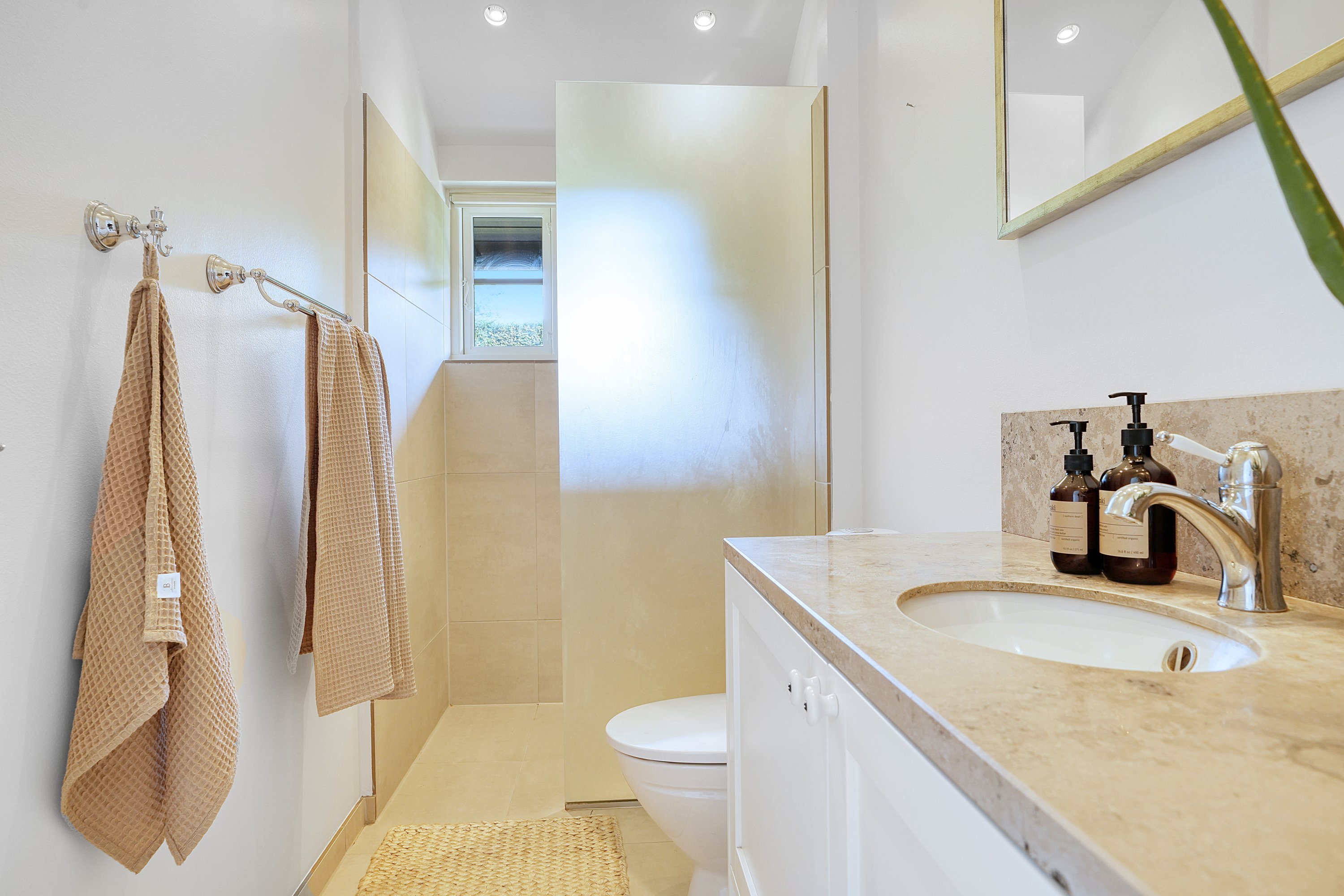 Fremhævet badeværelse billede i fuldskærmstilstand. Billede af Kystvej 37A, 3100 Hornbæk