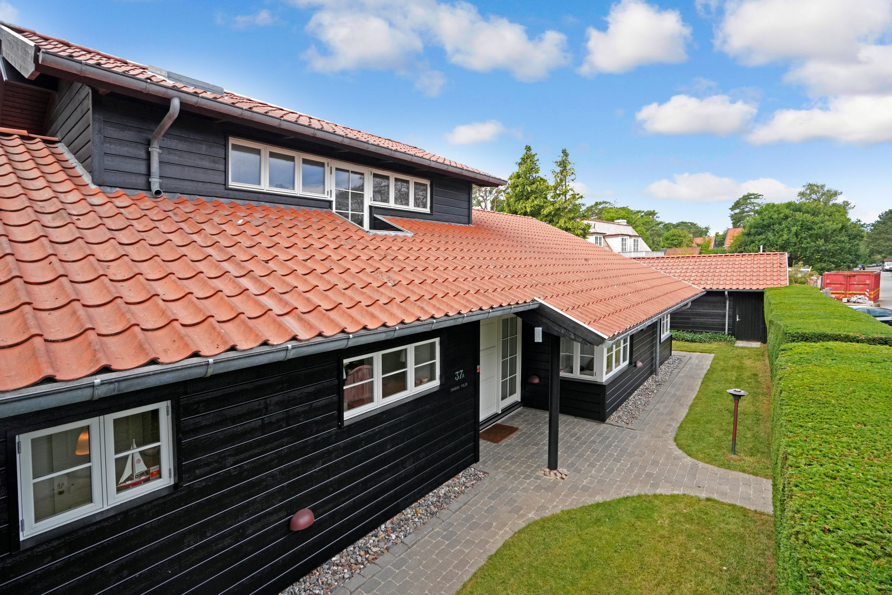 Fremhævet ejendommen billede i fuldskærmstilstand. Billede af Kystvej 37A, 3100 Hornbæk