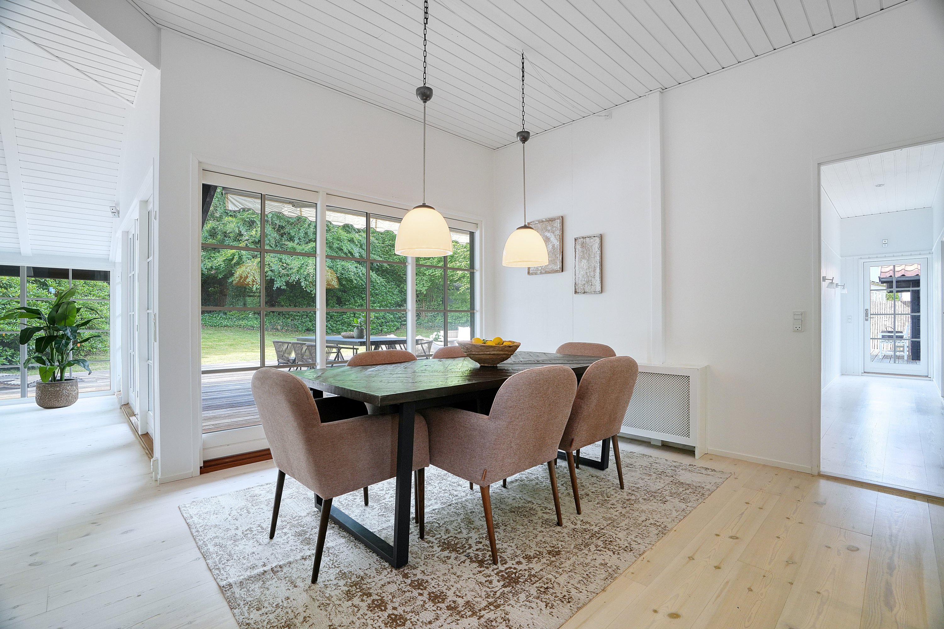 Fremhævet spisestue billede i fuldskærmstilstand. Billede af Kystvej 37A, 3100 Hornbæk