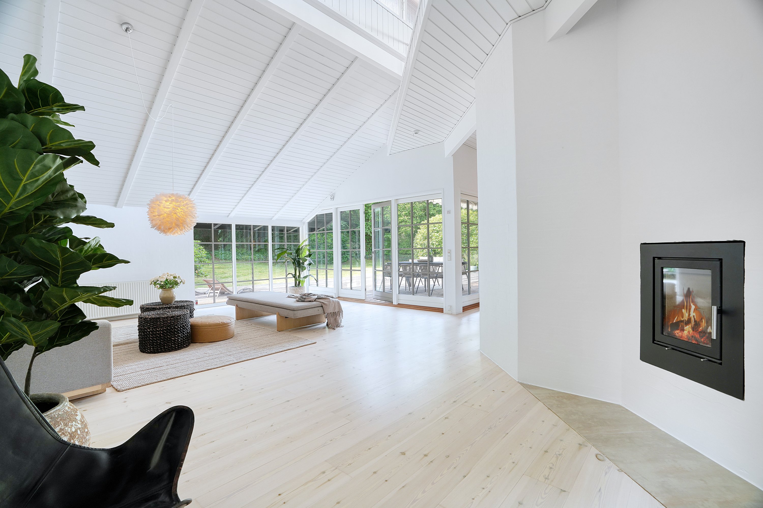 Fremhævet stue billede i fuldskærmstilstand. Billede af Kystvej 37A, 3100 Hornbæk