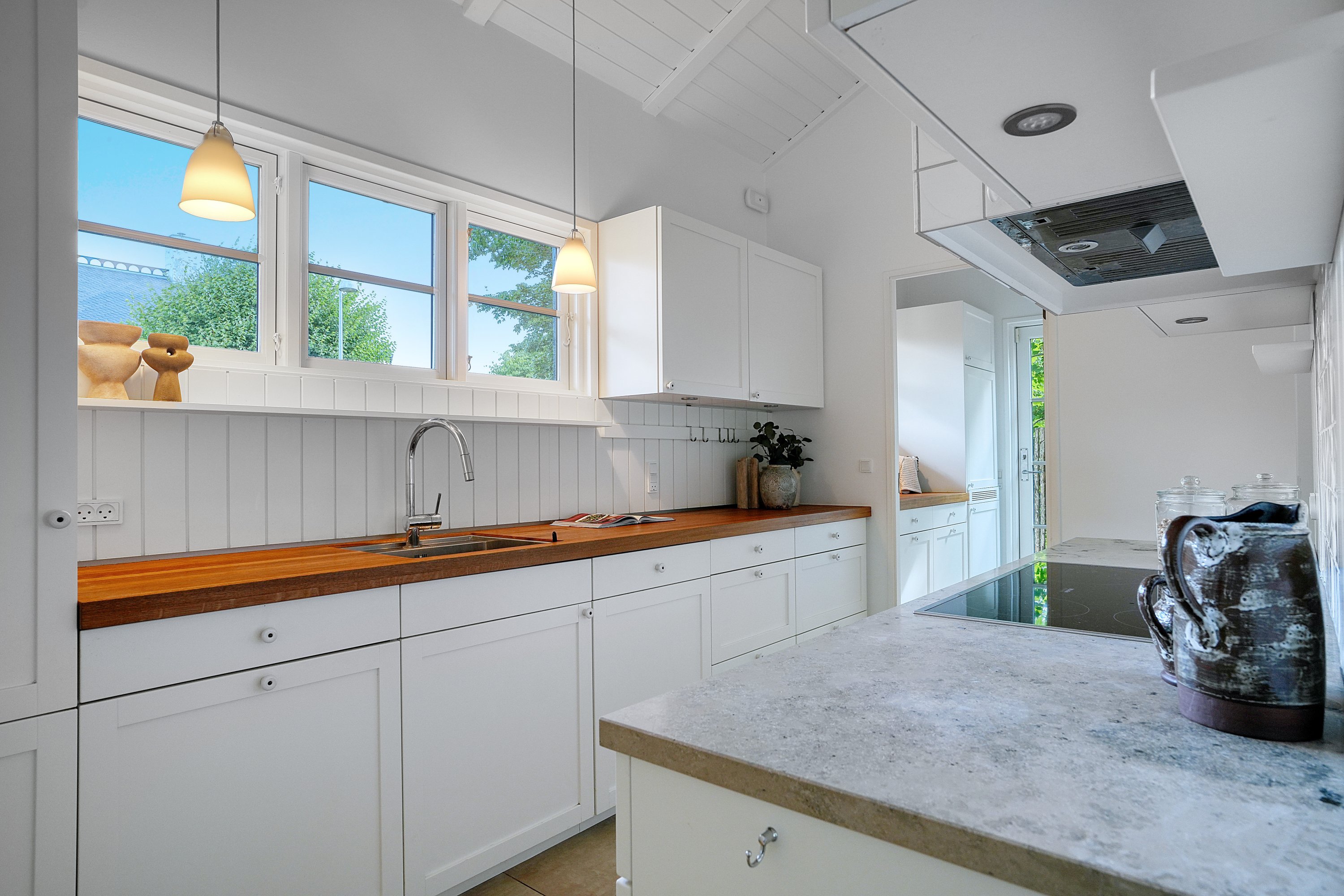 Fremhævet køkken billede i fuldskærmstilstand. Billede af Kystvej 37A, 3100 Hornbæk