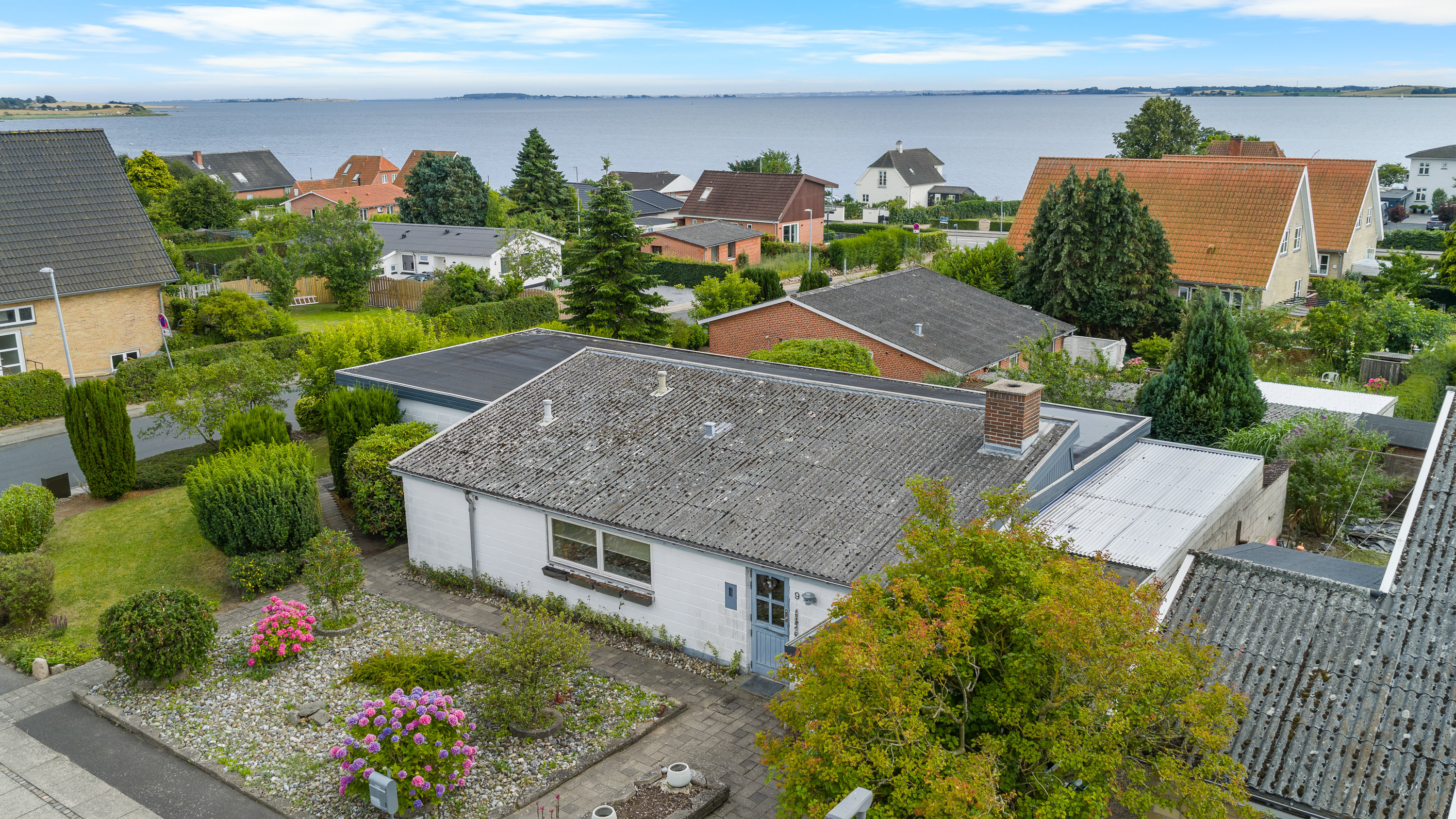 Fremhævet facade billede i fuldskærmstilstand. Billede af Brevikvej 9, 5600 Faaborg