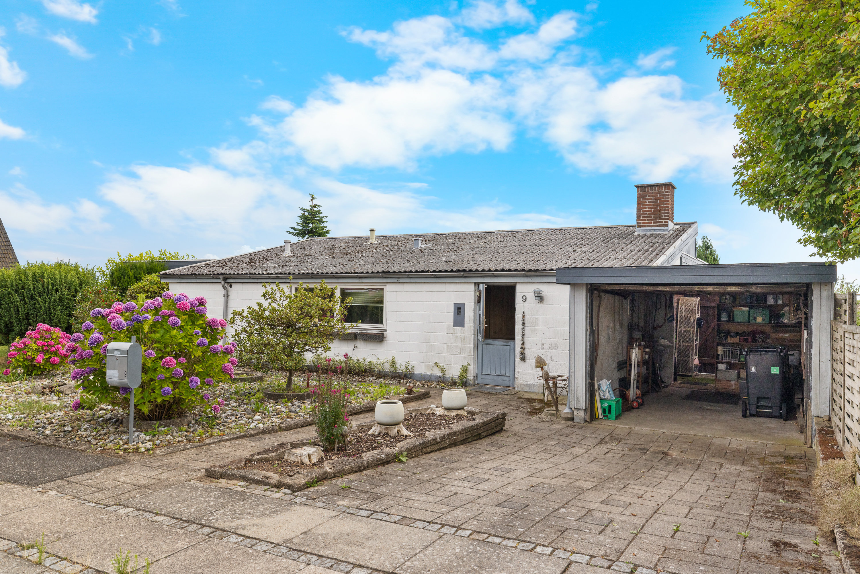 Fremhævet facade billede i fuldskærmstilstand. Billede af Brevikvej 9, 5600 Faaborg