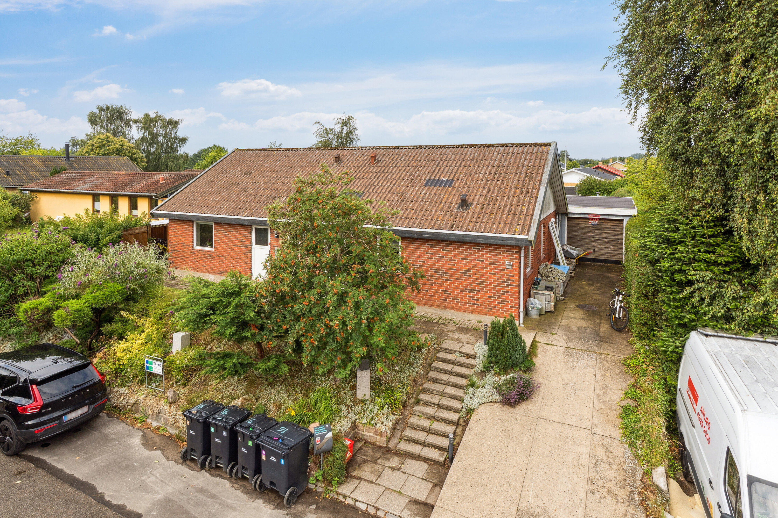 Fremhævet set fra vejen billede i fuldskærmstilstand. Billede af Gokstadvej 16, 3650 Ølstykke