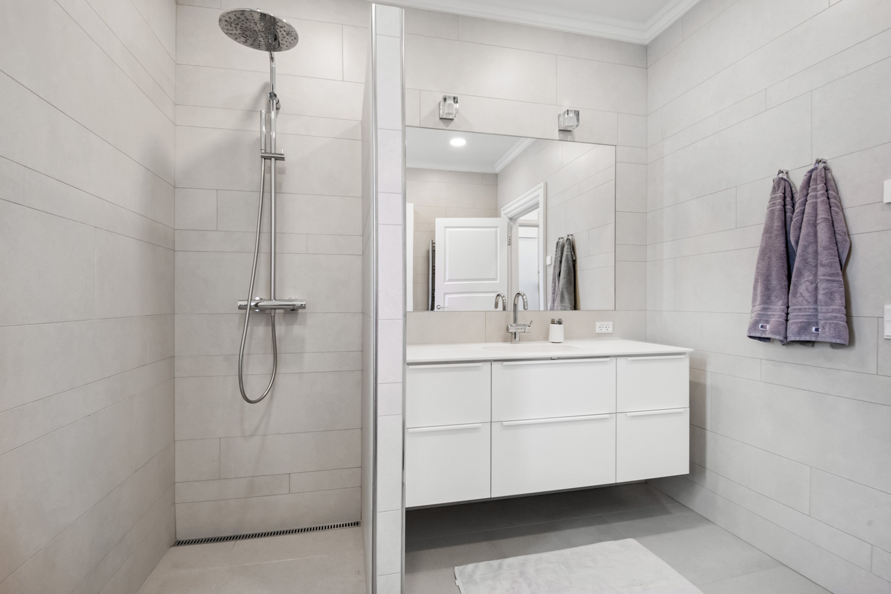 Fremhævet badeværelse billede i fuldskærmstilstand. Billede af Jernbanegade 17, st.. th., 9000 Aalborg