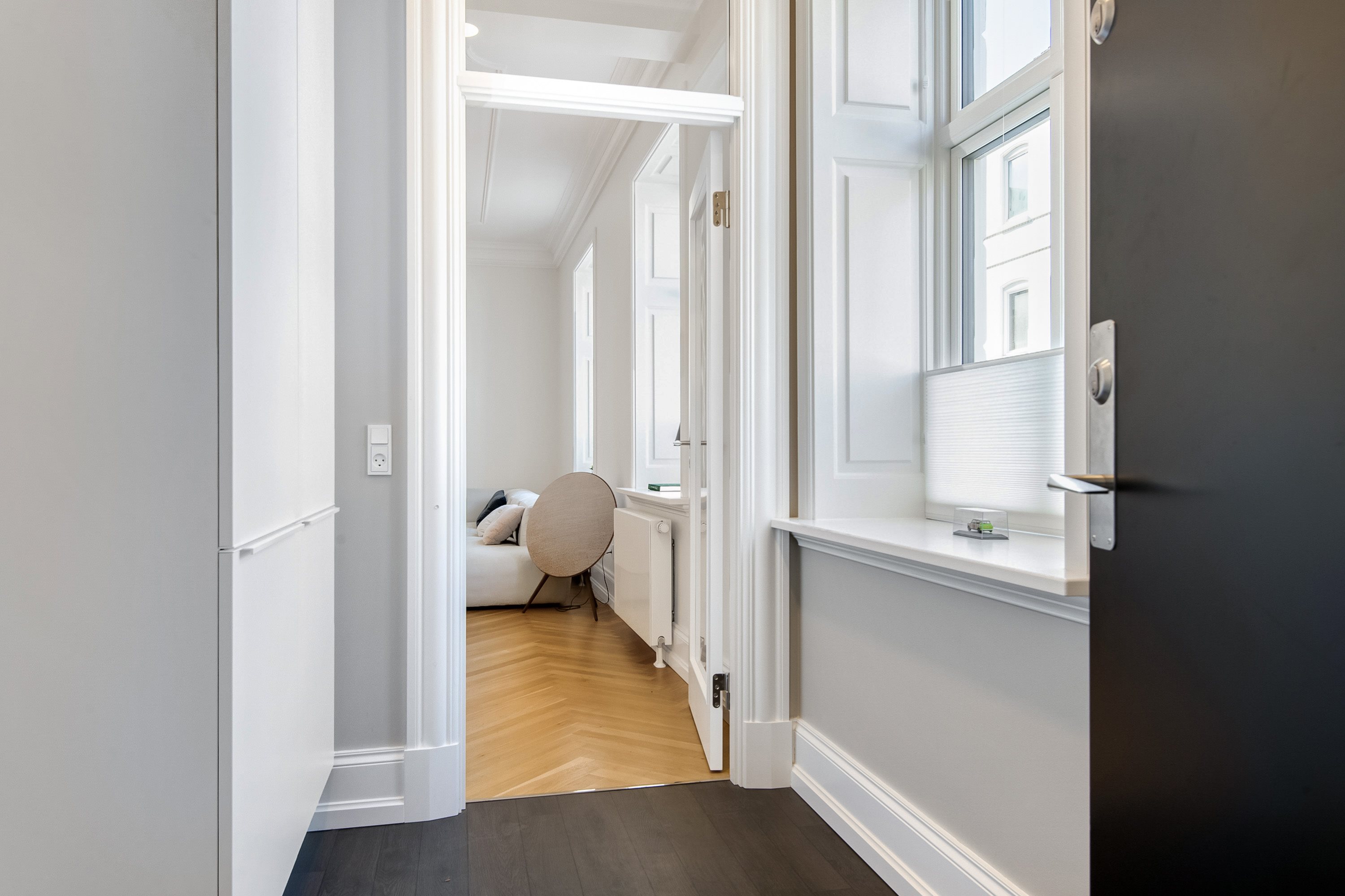 Fremhævet entré billede i fuldskærmstilstand. Billede af Jernbanegade 17, st.. th., 9000 Aalborg