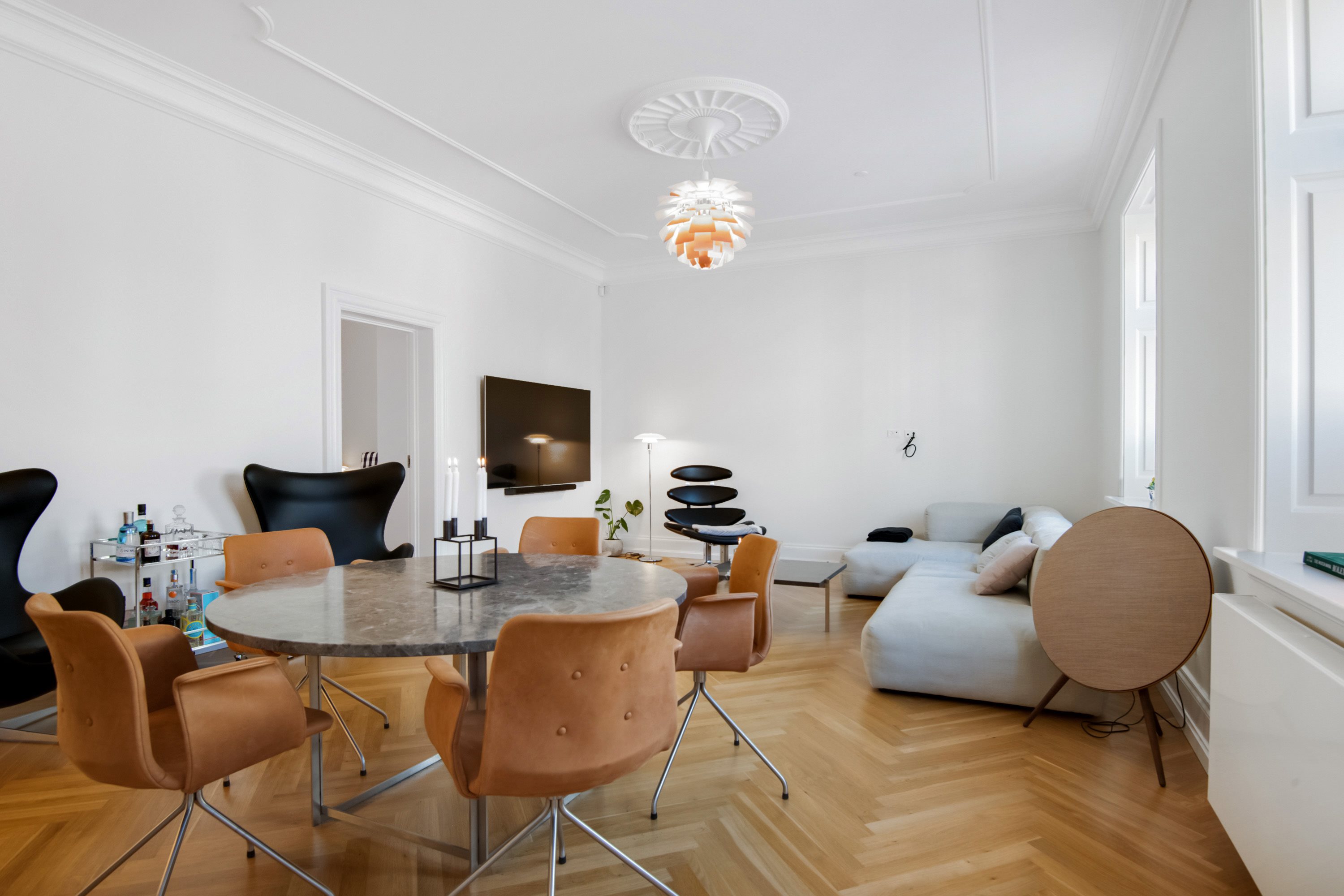 Miniaturebillede 1: stue. Billede af Jernbanegade 17, st.. th., 9000 Aalborg