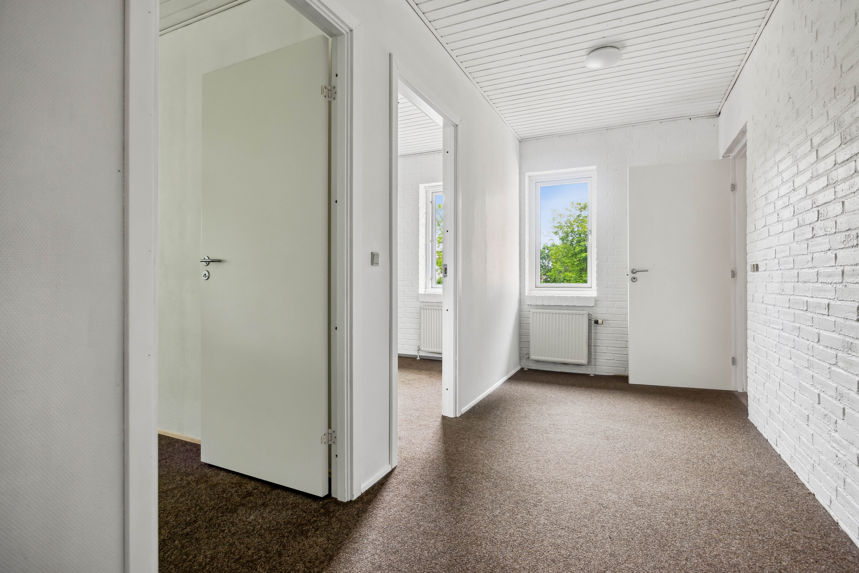 Fremhævet gang billede i fuldskærmstilstand. Billede af Jernbanegade 16, 9610 Nørager