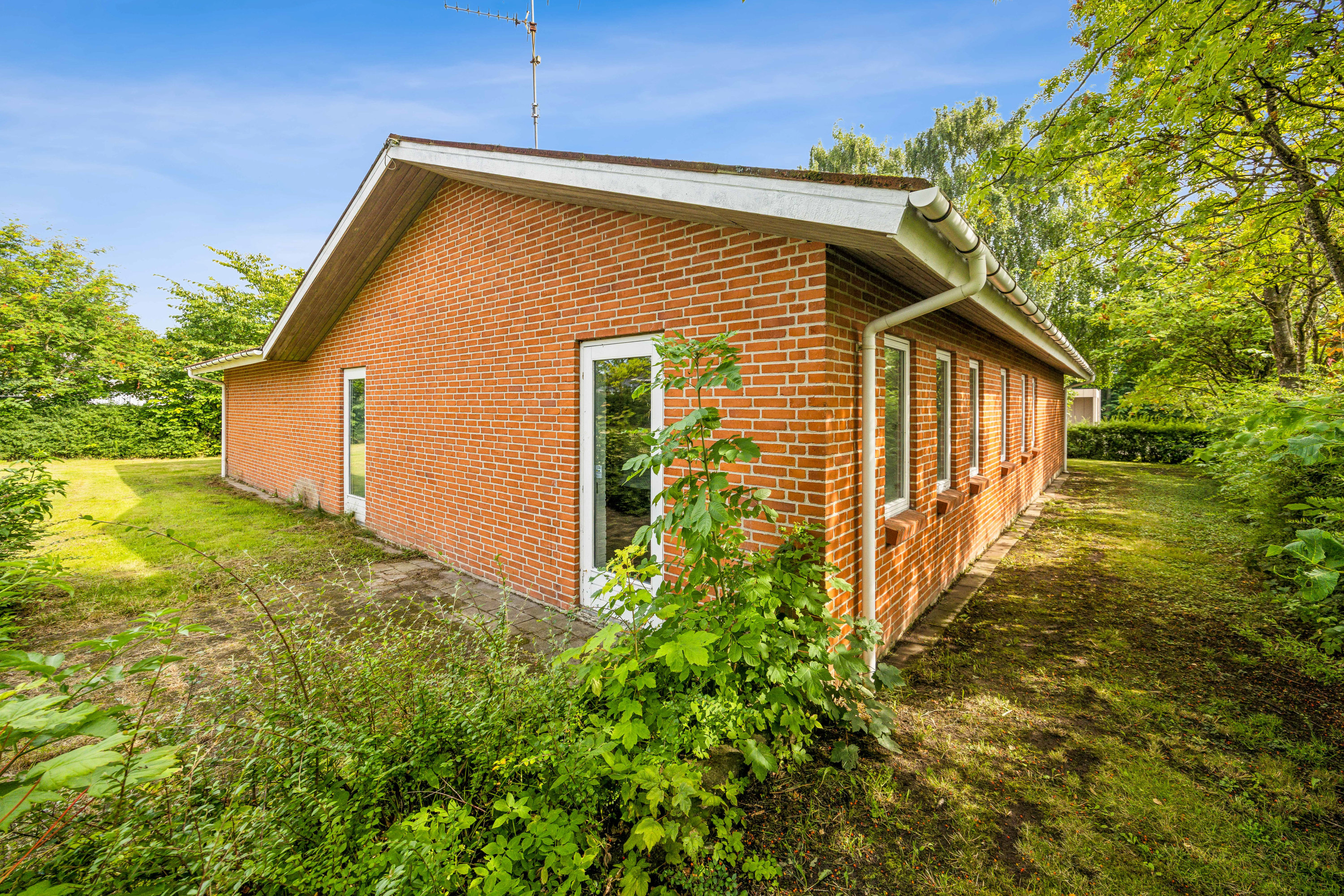 Fremhævet ejendommen billede i fuldskærmstilstand. Billede af Jernbanegade 16, 9610 Nørager